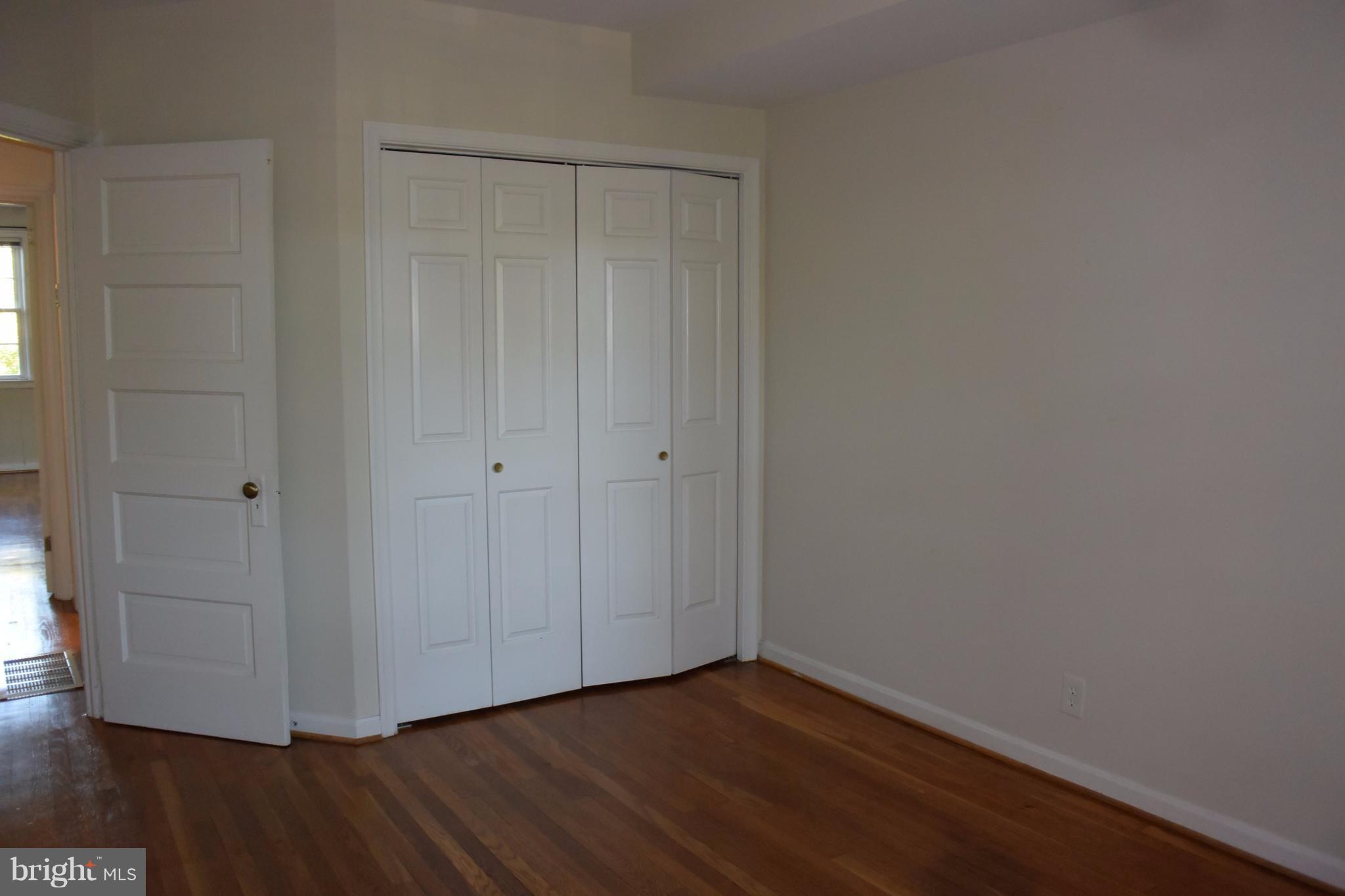 OLD TOWN - Residential Lease
