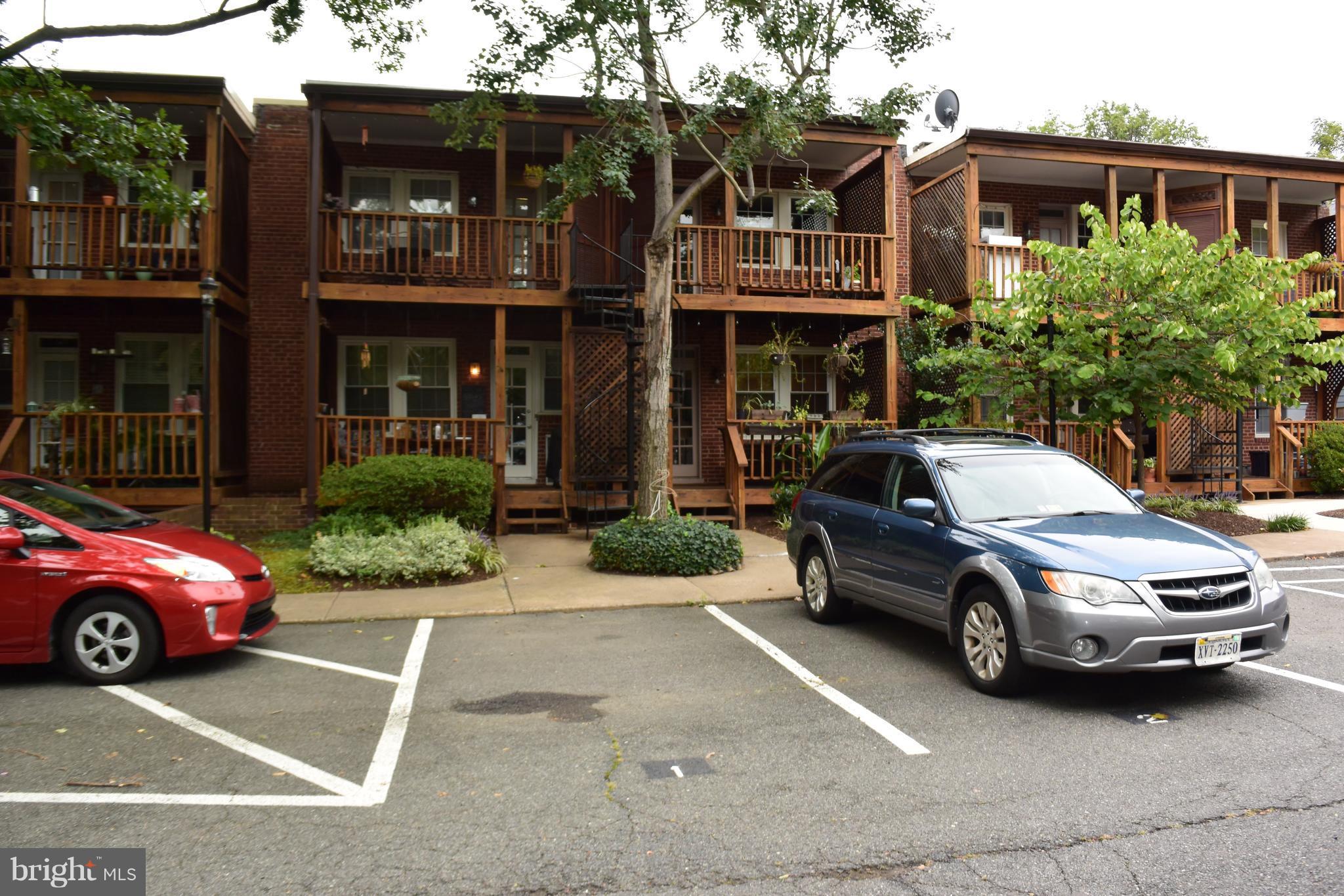 OLD TOWN - Residential Lease