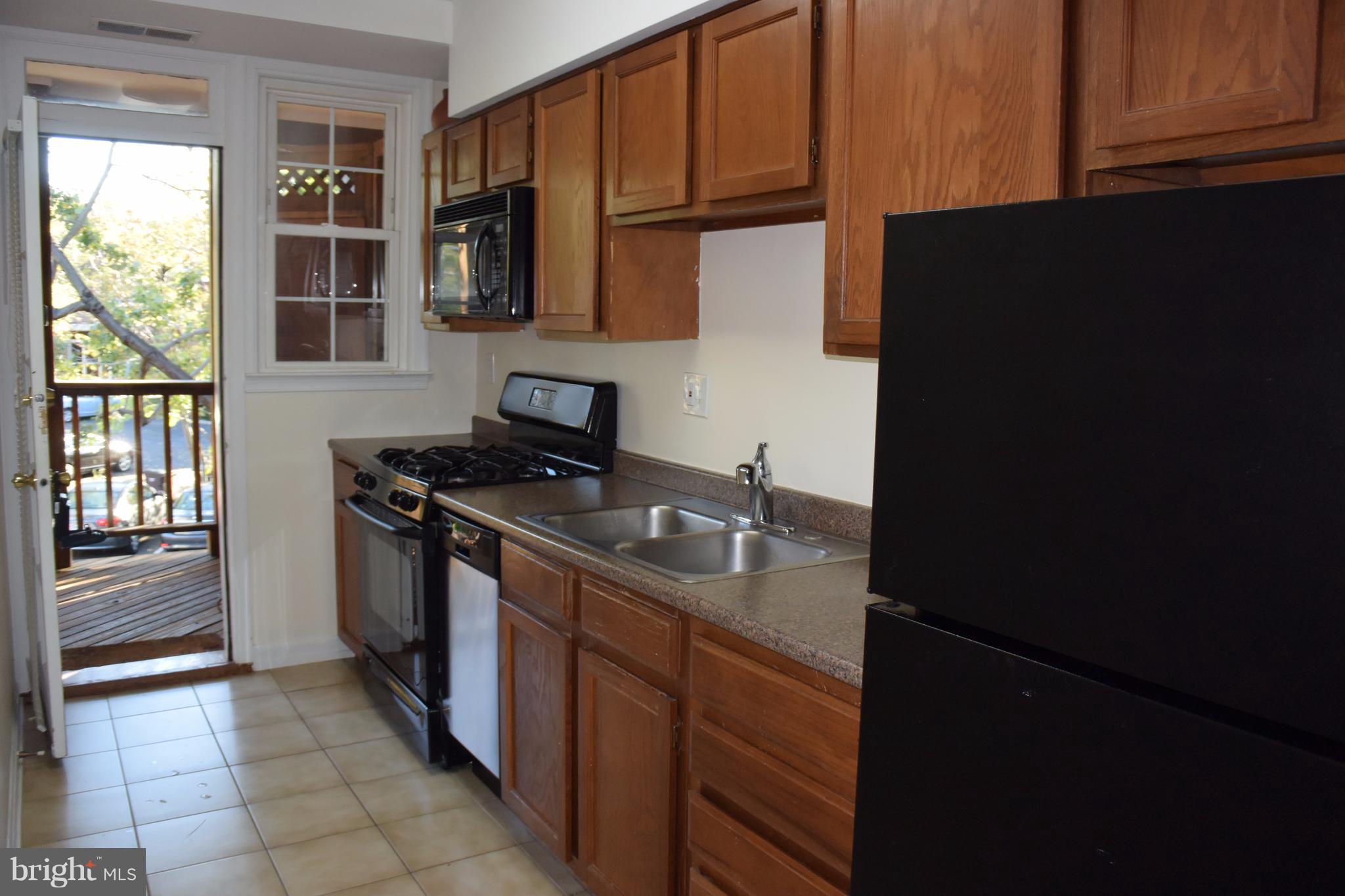 OLD TOWN - Residential Lease
