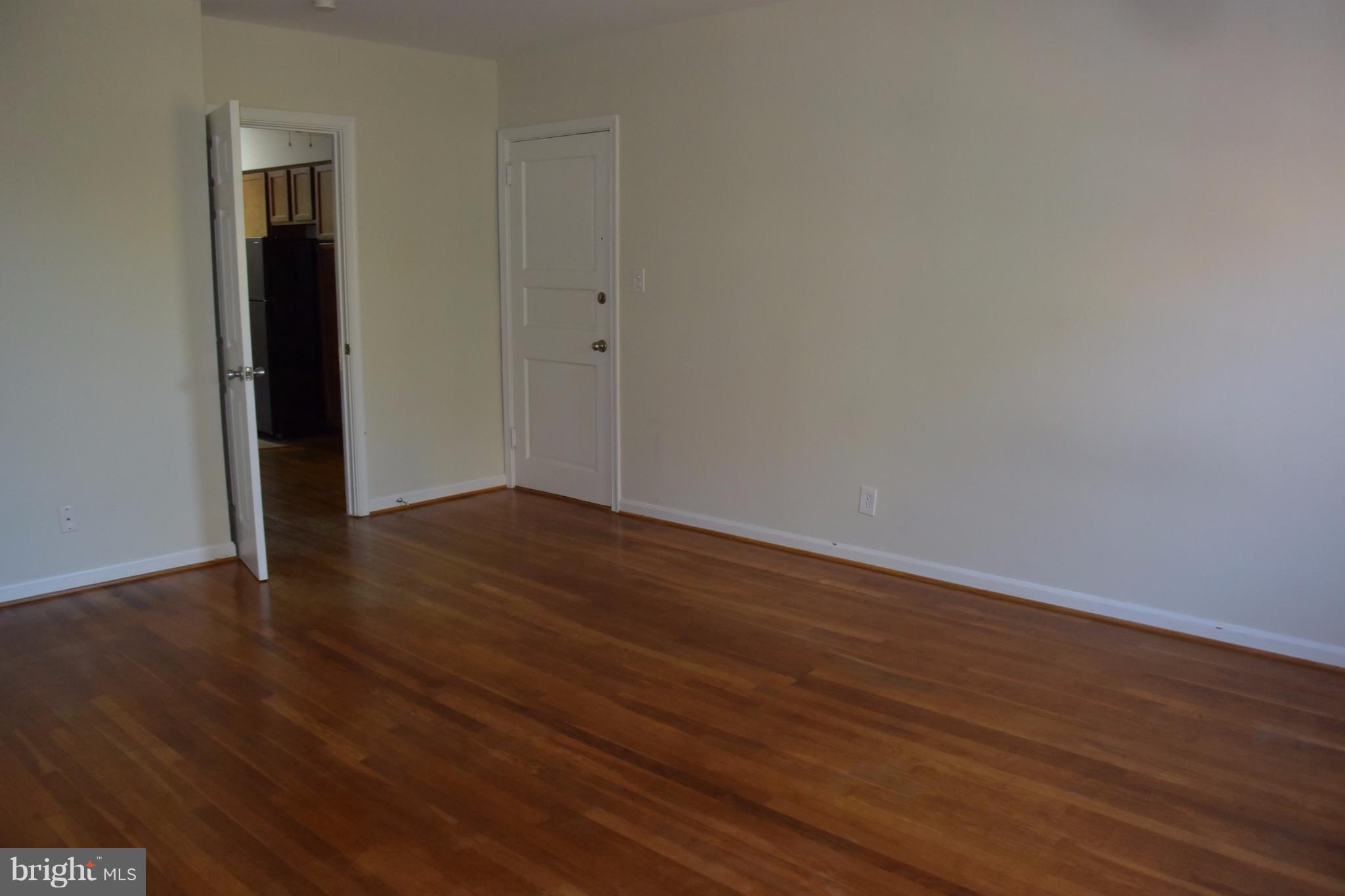 OLD TOWN - Residential Lease