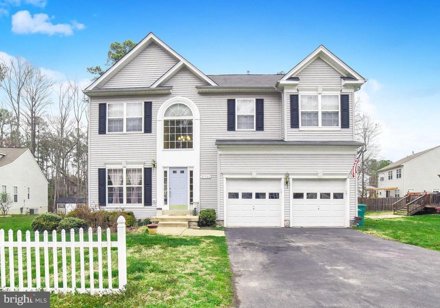 Mariner's Cove beauty! Lovely Colonial minutes from NAS PAX. 2-story foyer & gleaming hdwd floors--airy and bright! KT features lots of cabinet/counter space, pantry, SS appl's. FR w/gas FP; living/dining rm; MBR w/walk-in closet, tub & shower in mbath. Composite deck, 2-car gar; yard backs to trees. Community access to Ches Bay w/sandy beach! AVAILABLE JULY 1, MULTI-YR LEASE A PLUS! No smokers.