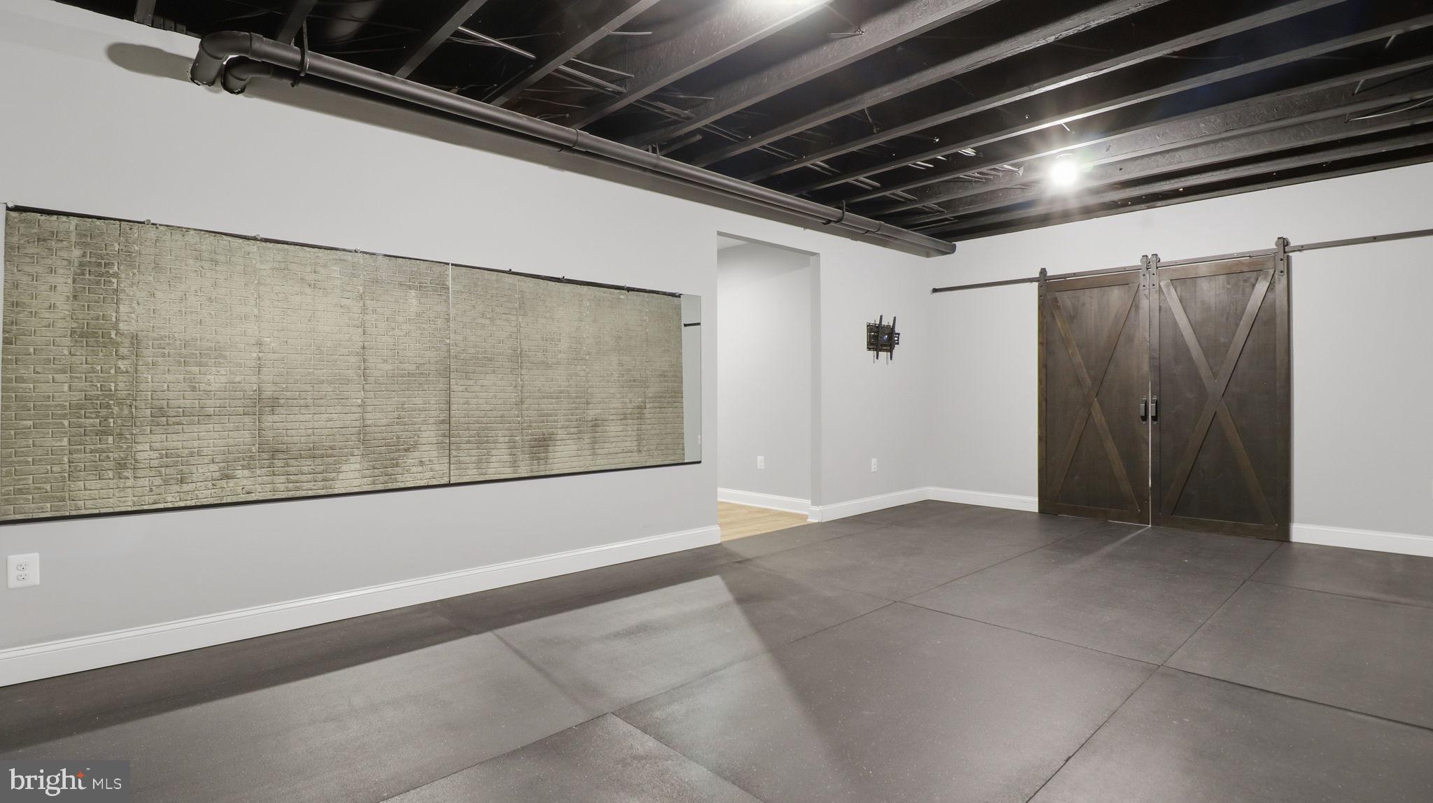 GREENS SOUTH AT WILLOWSF - Residential