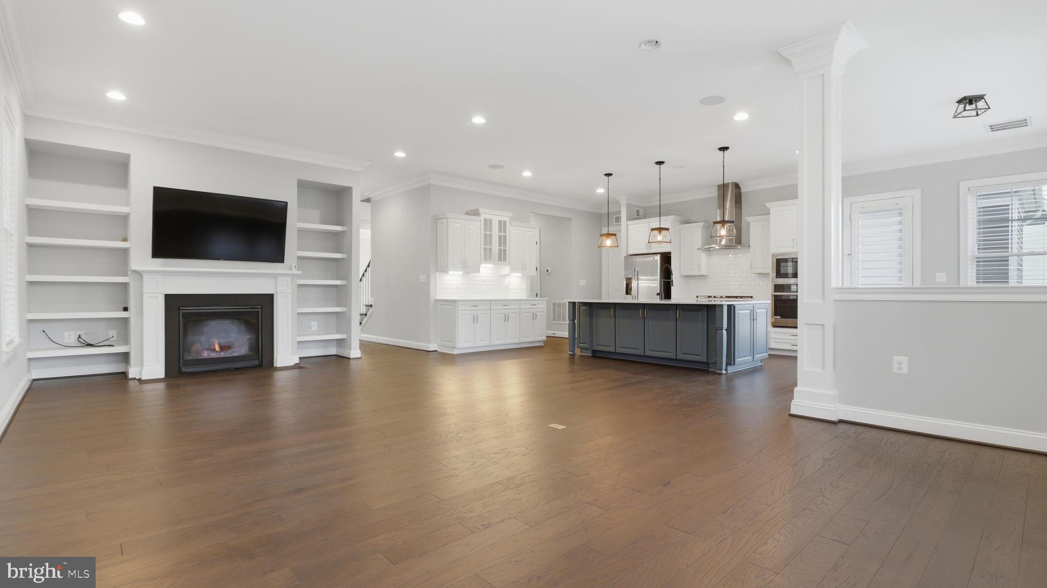 GREENS SOUTH AT WILLOWSF - Residential