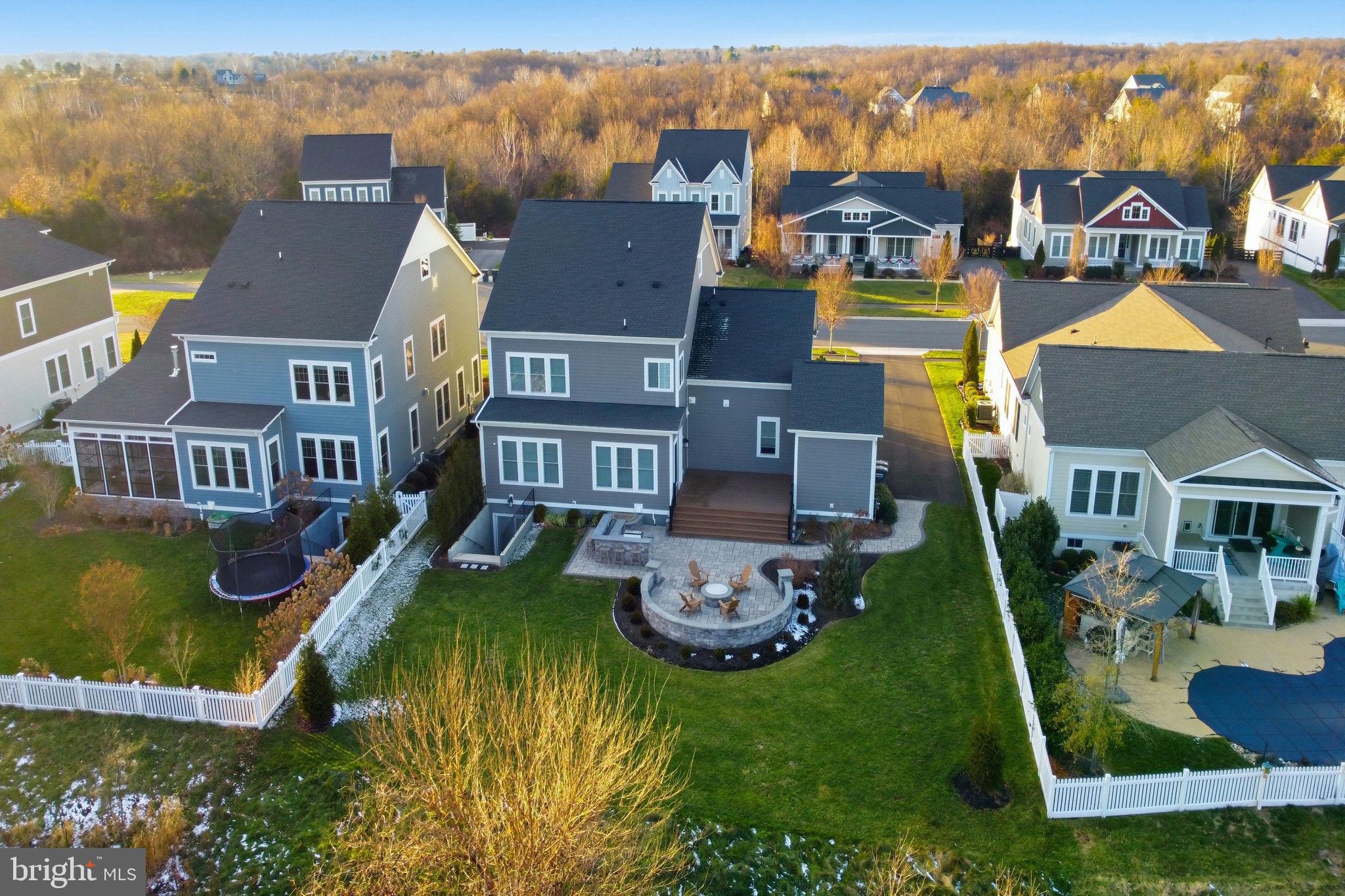 GREENS SOUTH AT WILLOWSF - Residential