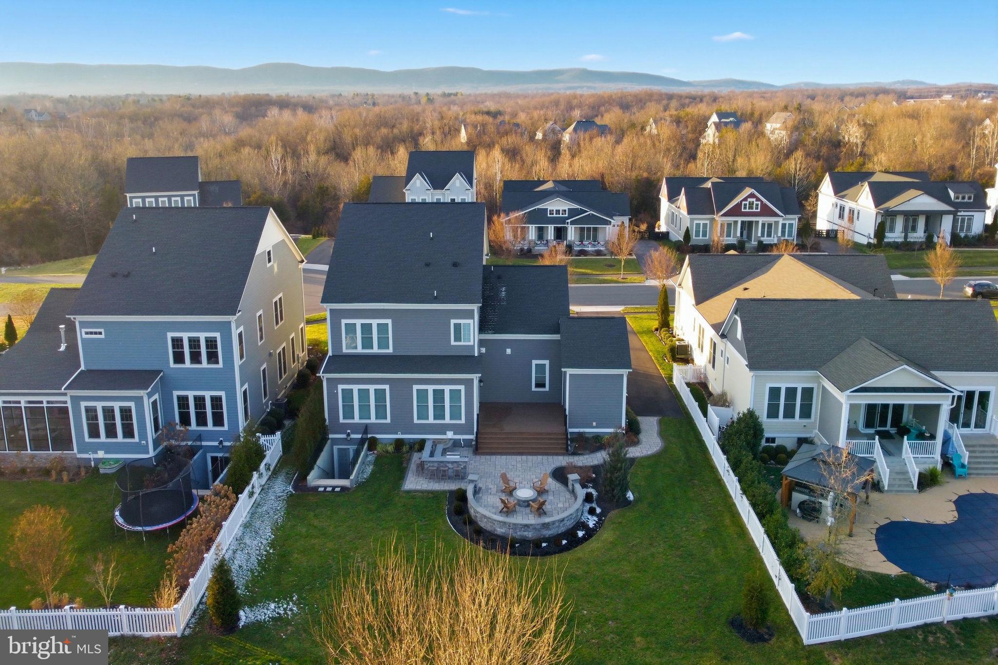 GREENS SOUTH AT WILLOWSF - Residential