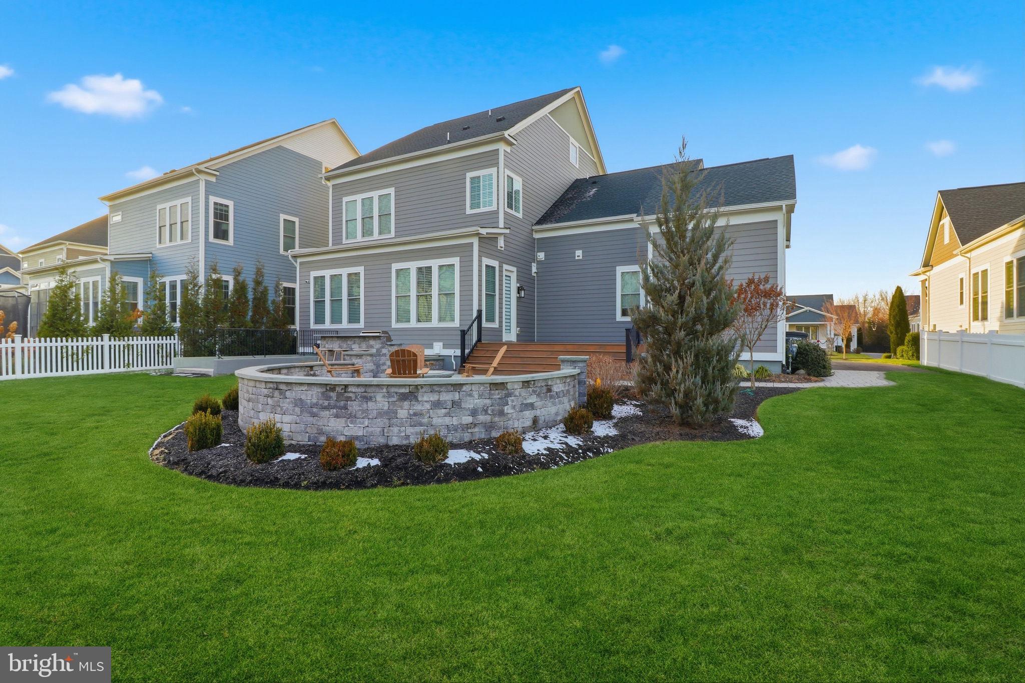 GREENS SOUTH AT WILLOWSF - Residential