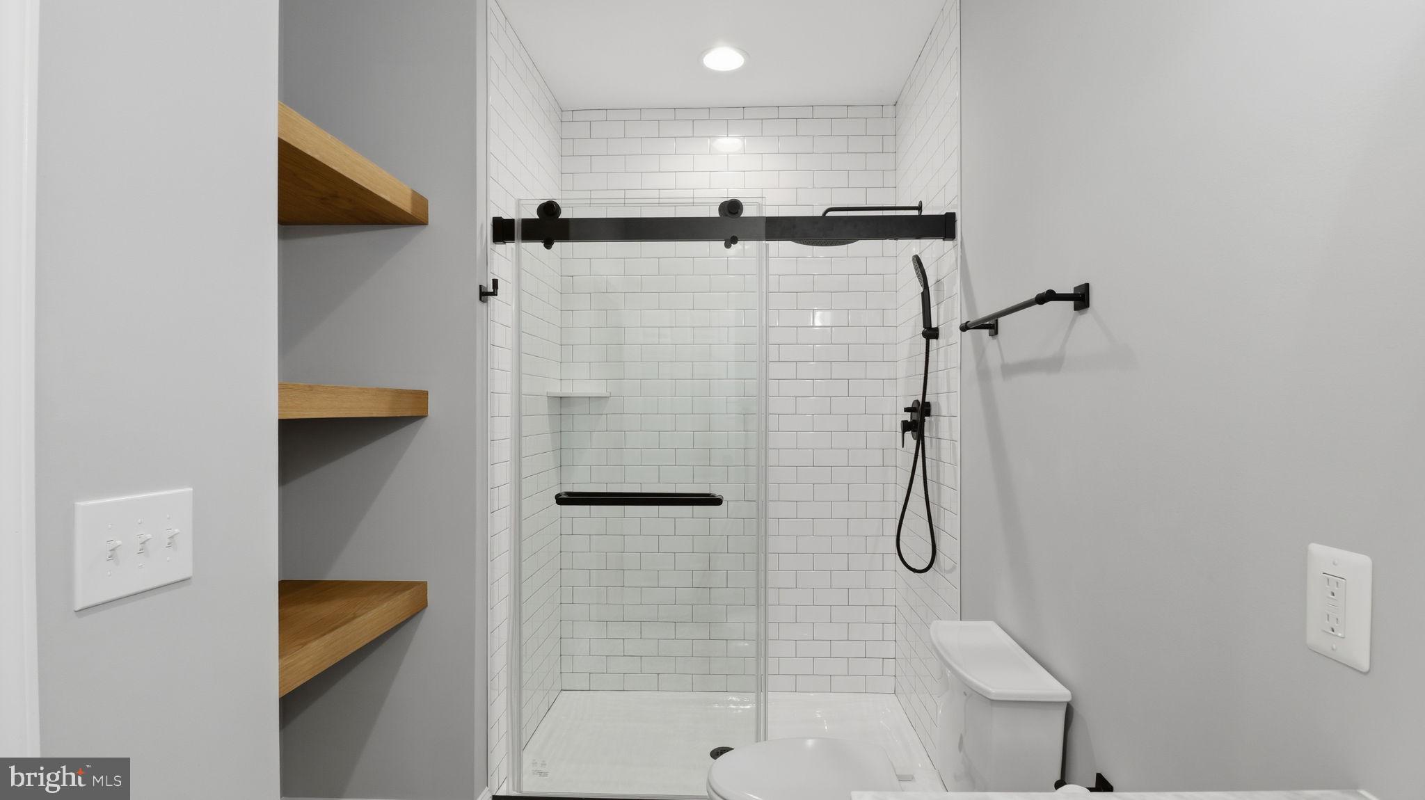 GREENS SOUTH AT WILLOWSF - Residential