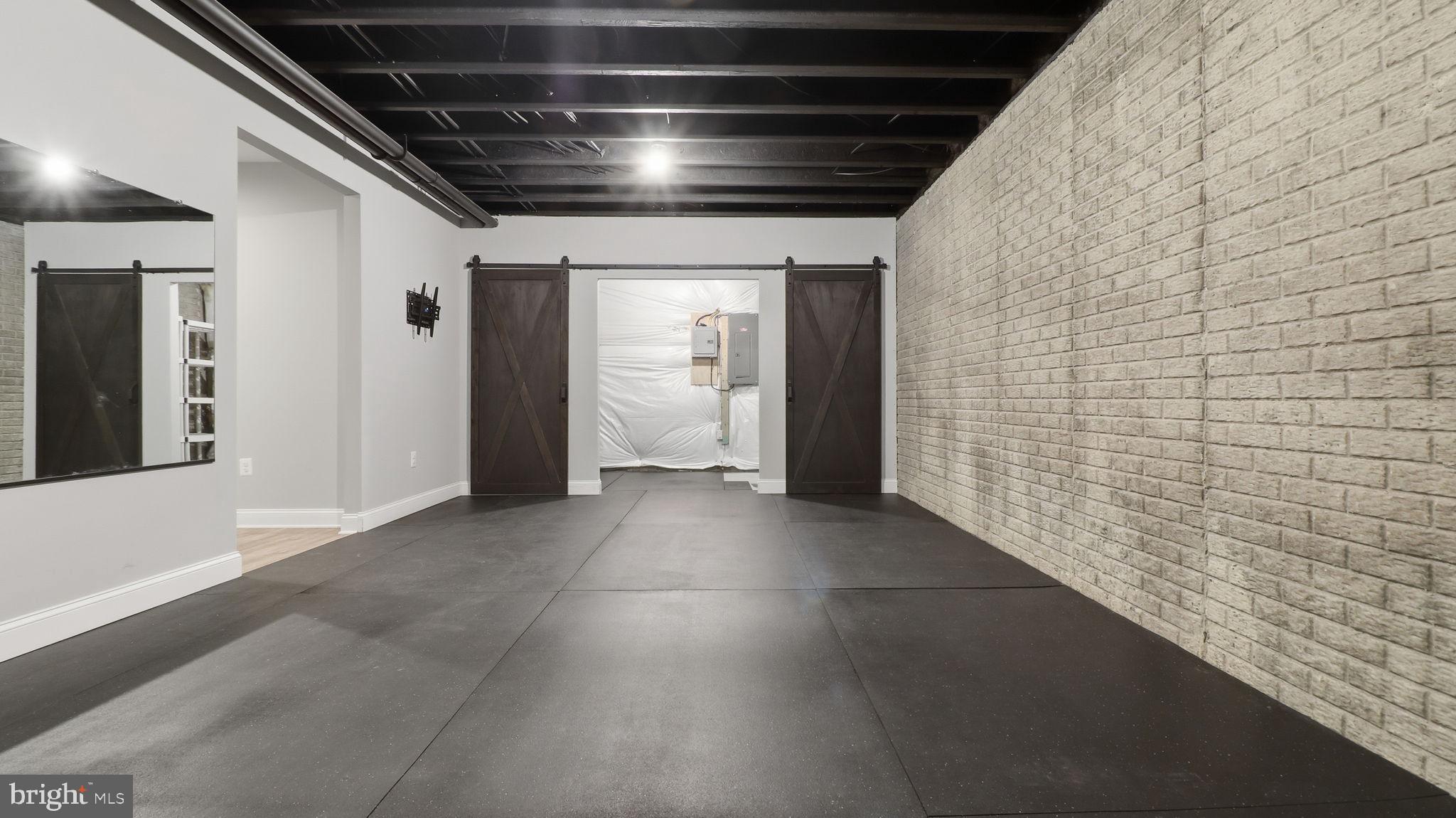 GREENS SOUTH AT WILLOWSF - Residential