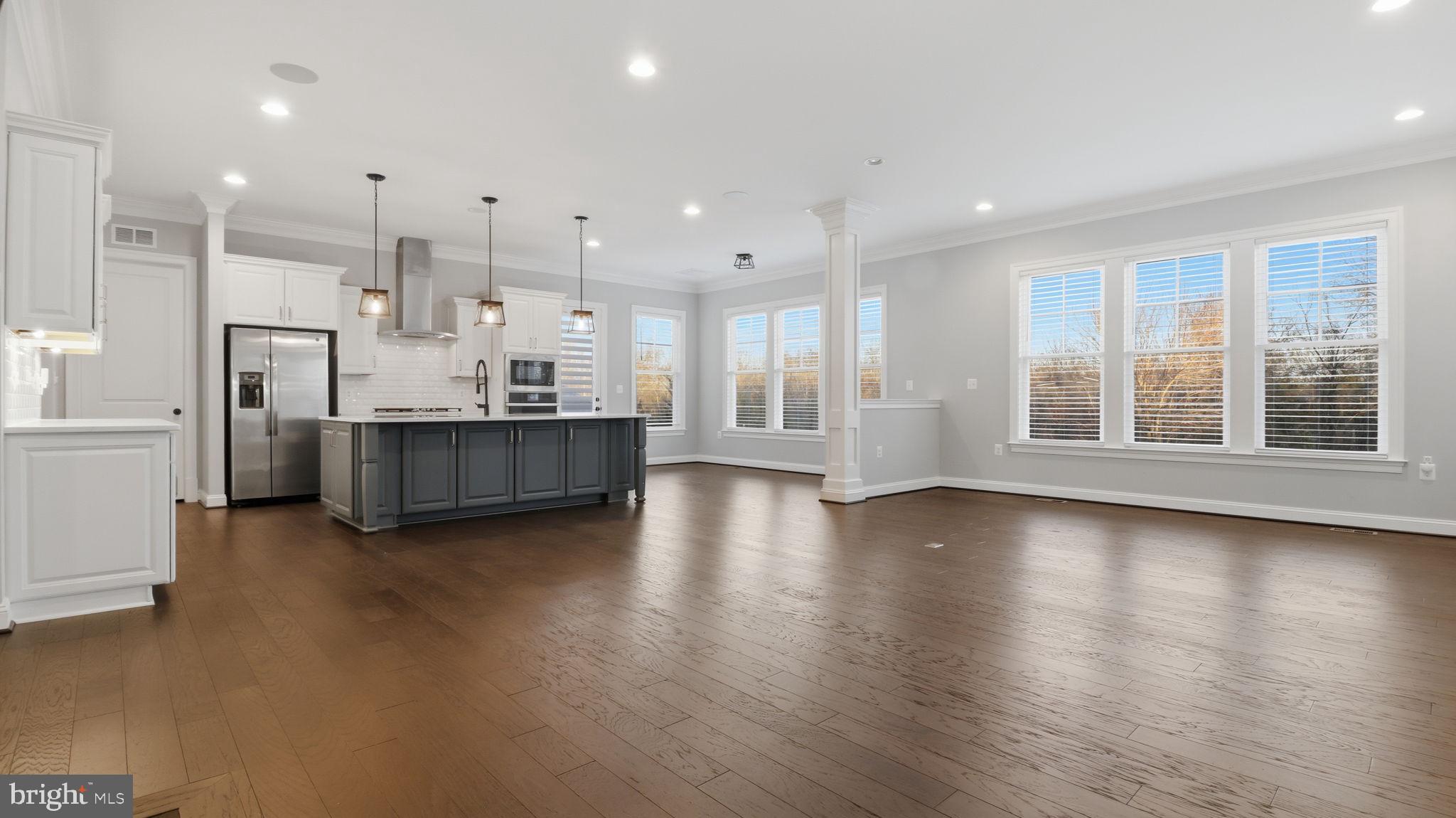 GREENS SOUTH AT WILLOWSF - Residential