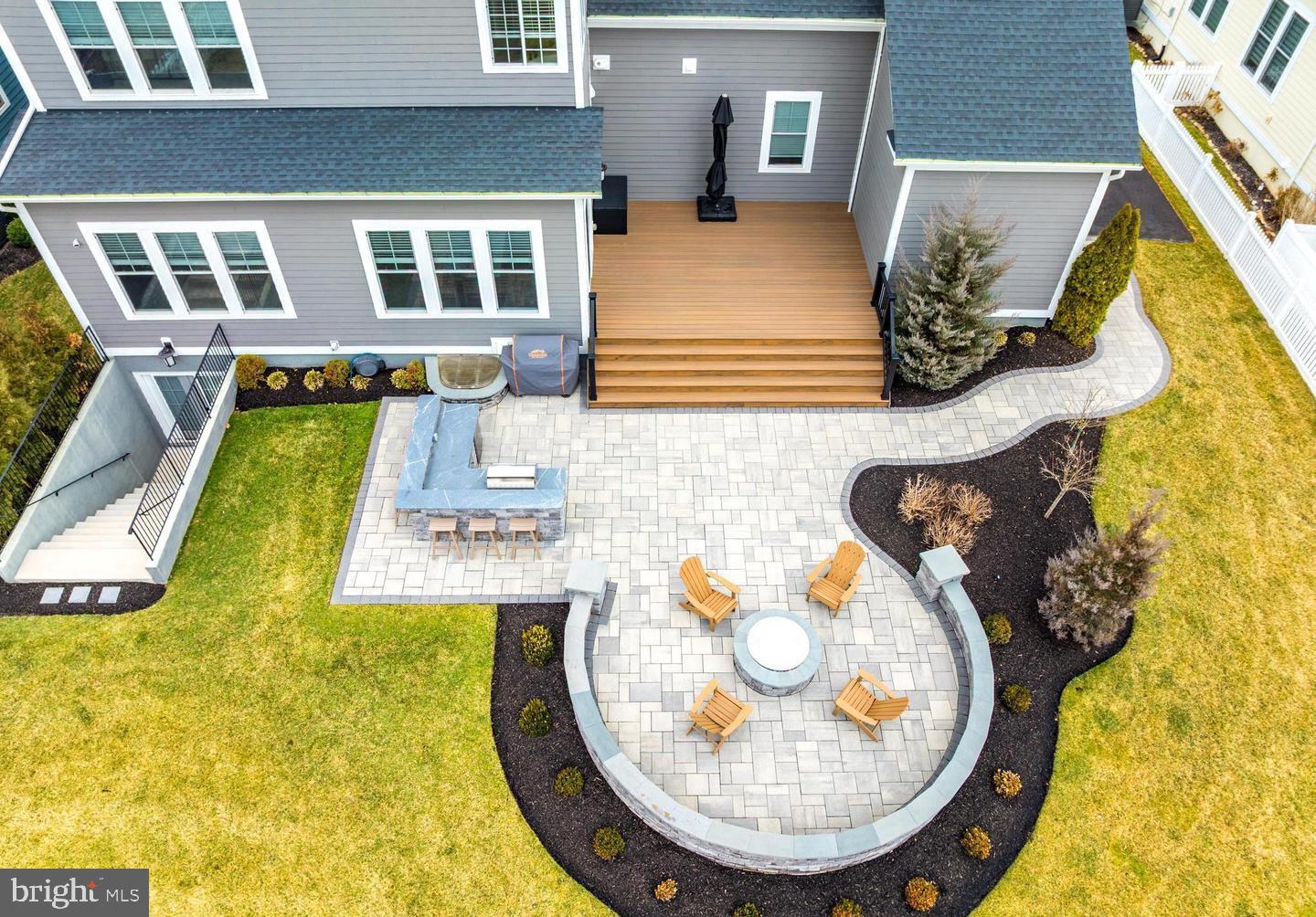 GREENS SOUTH AT WILLOWSF - Residential