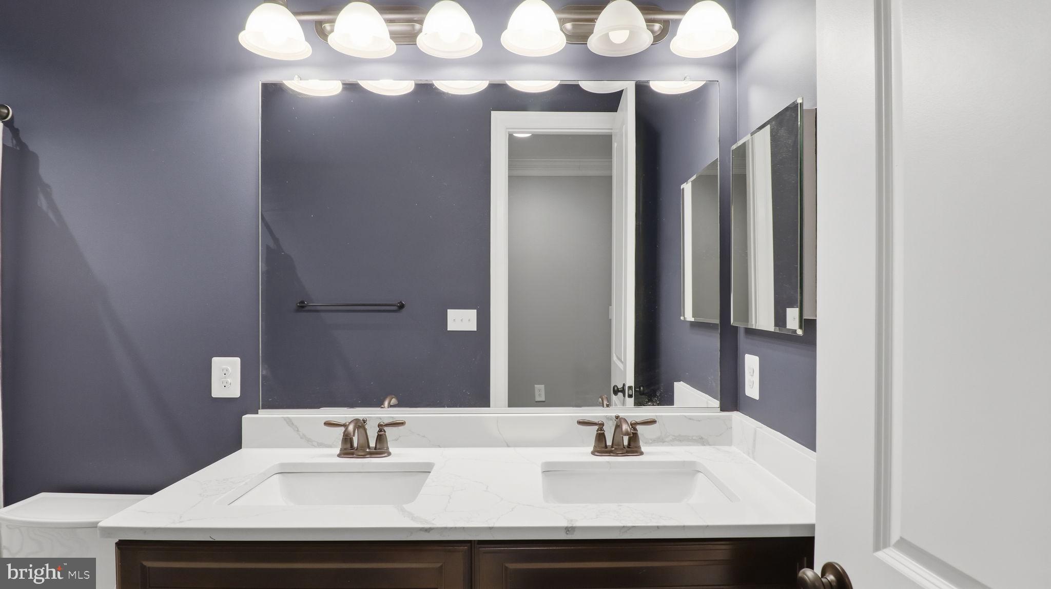 GREENS SOUTH AT WILLOWSF - Residential