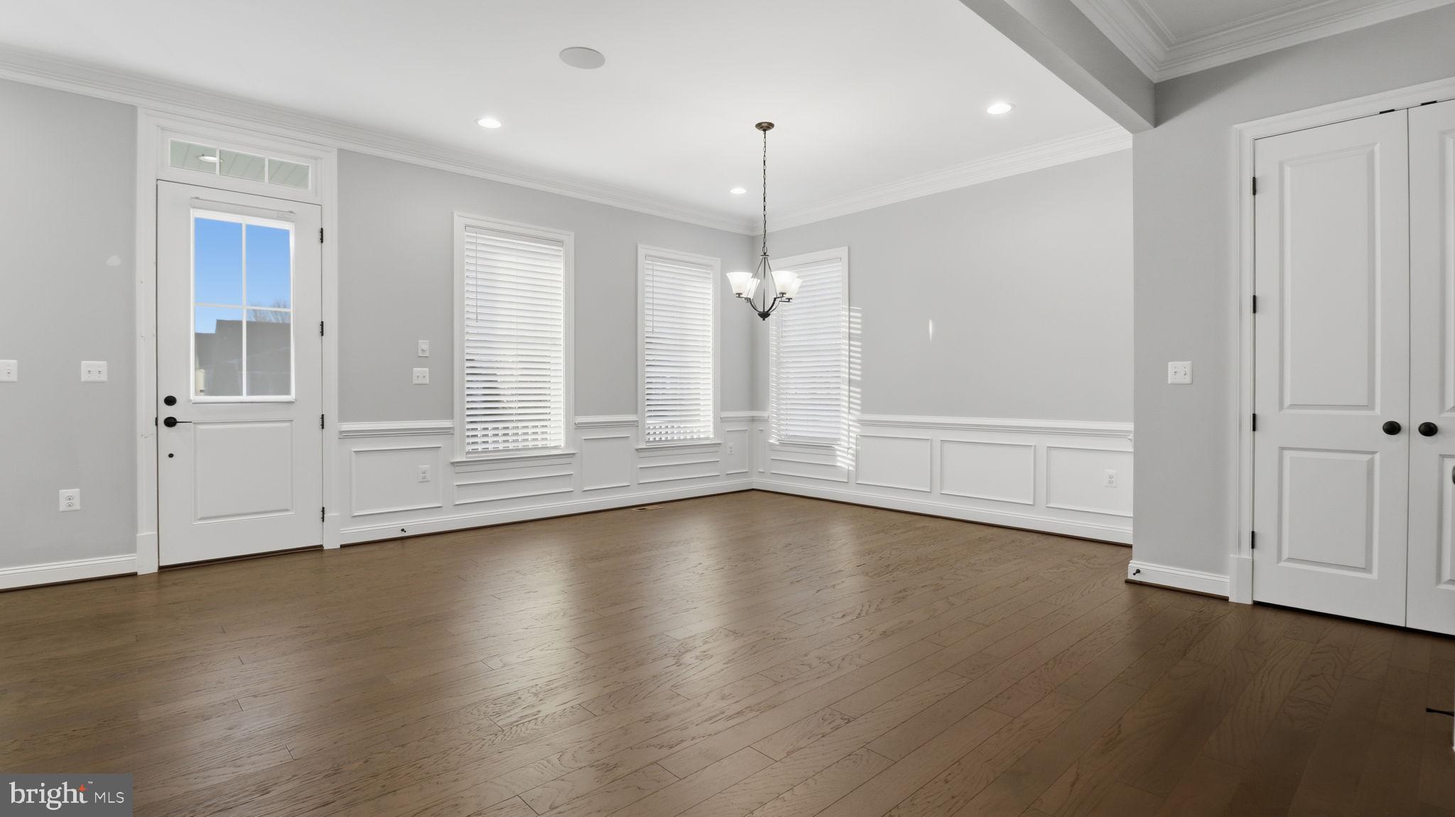 GREENS SOUTH AT WILLOWSF - Residential