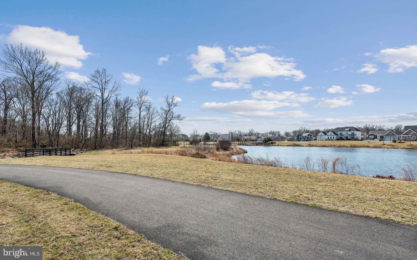 GREENS SOUTH AT WILLOWSF - Residential