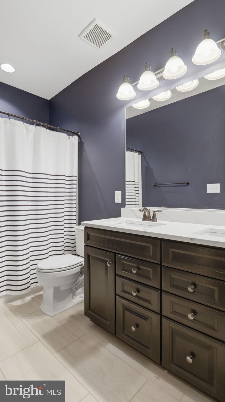 GREENS SOUTH AT WILLOWSF - Residential