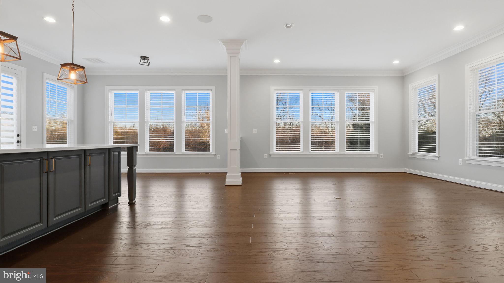 GREENS SOUTH AT WILLOWSF - Residential