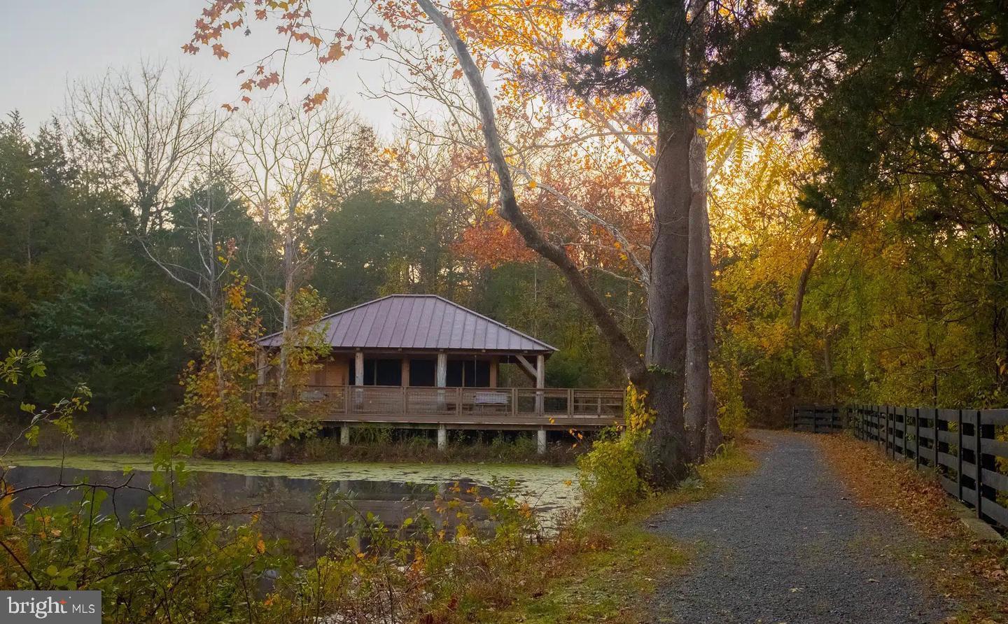 GREENS SOUTH AT WILLOWSF - Residential