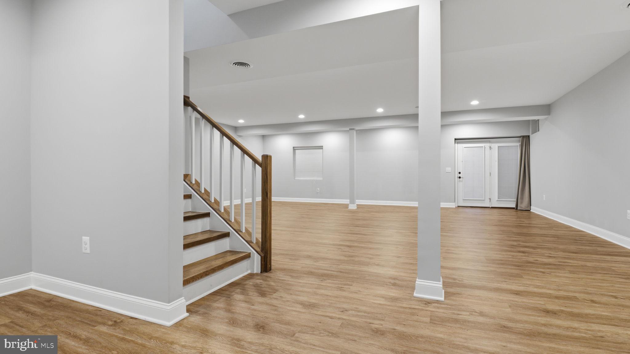 GREENS SOUTH AT WILLOWSF - Residential