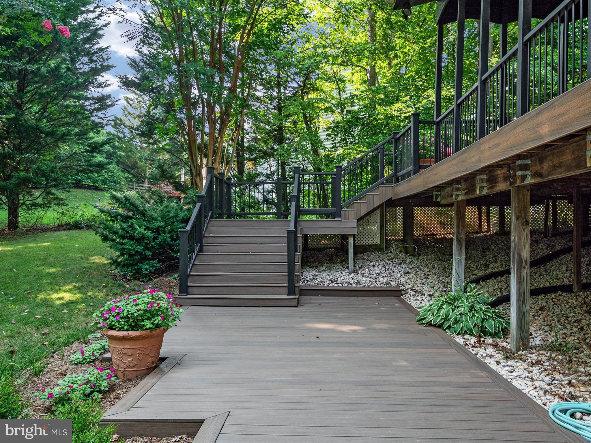 SOUTH RIVER COLONY - Residential