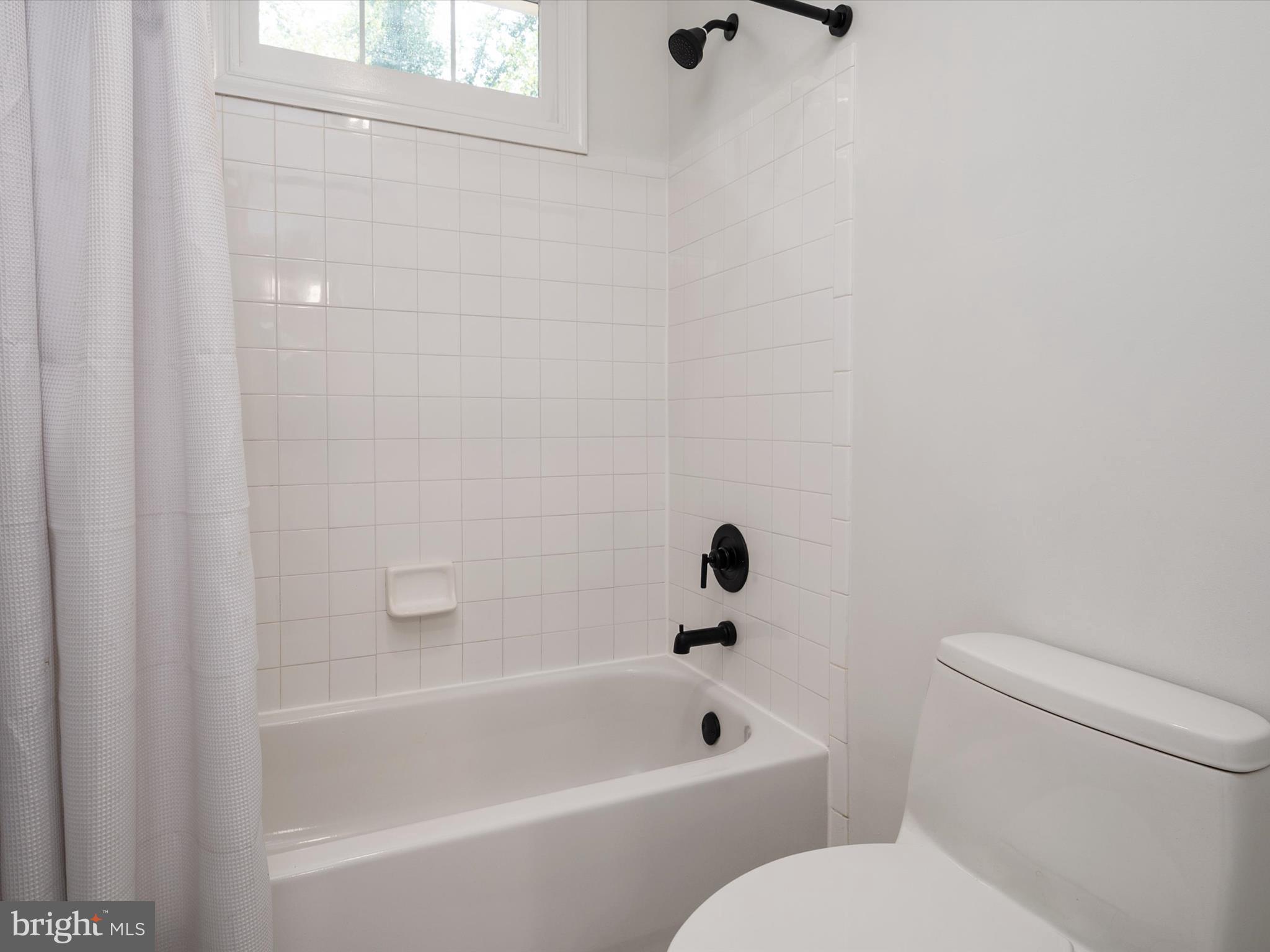 SOUTH RIVER COLONY - Residential