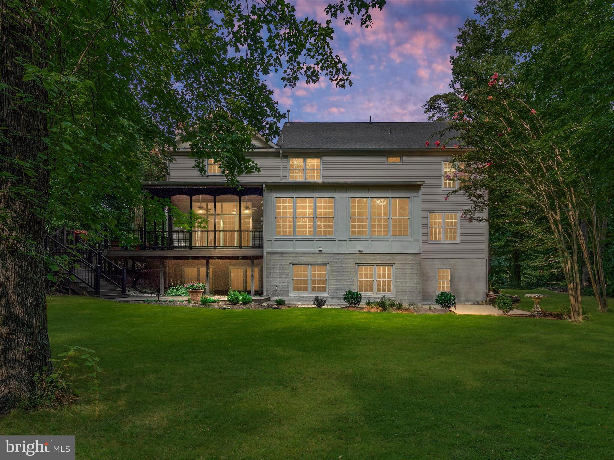 SOUTH RIVER COLONY - Residential