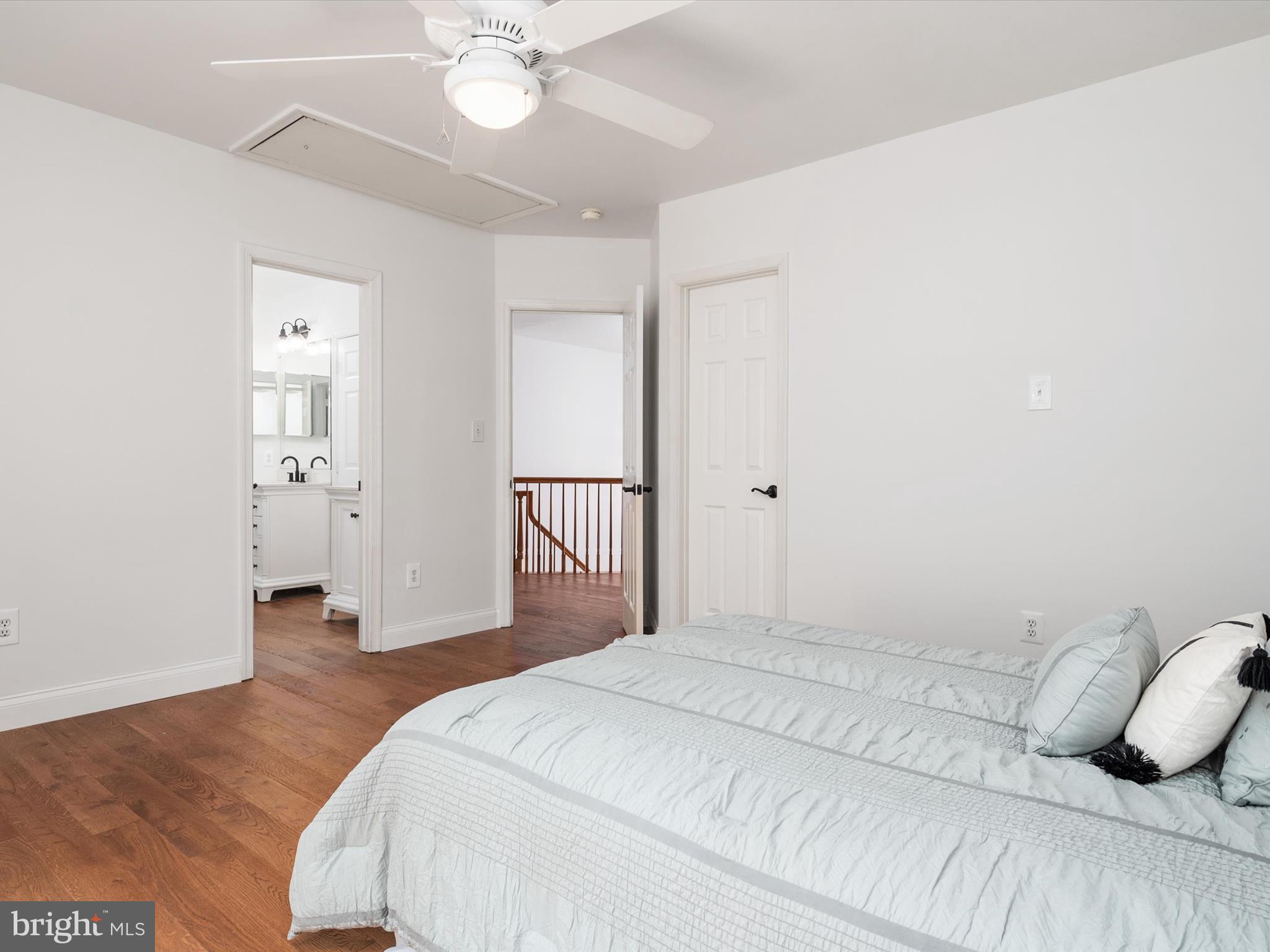 SOUTH RIVER COLONY - Residential