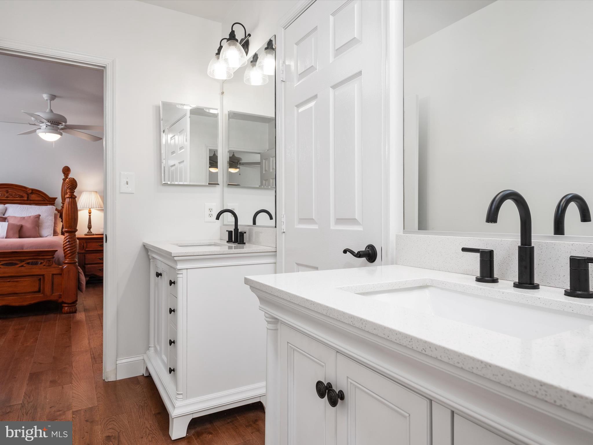 SOUTH RIVER COLONY - Residential