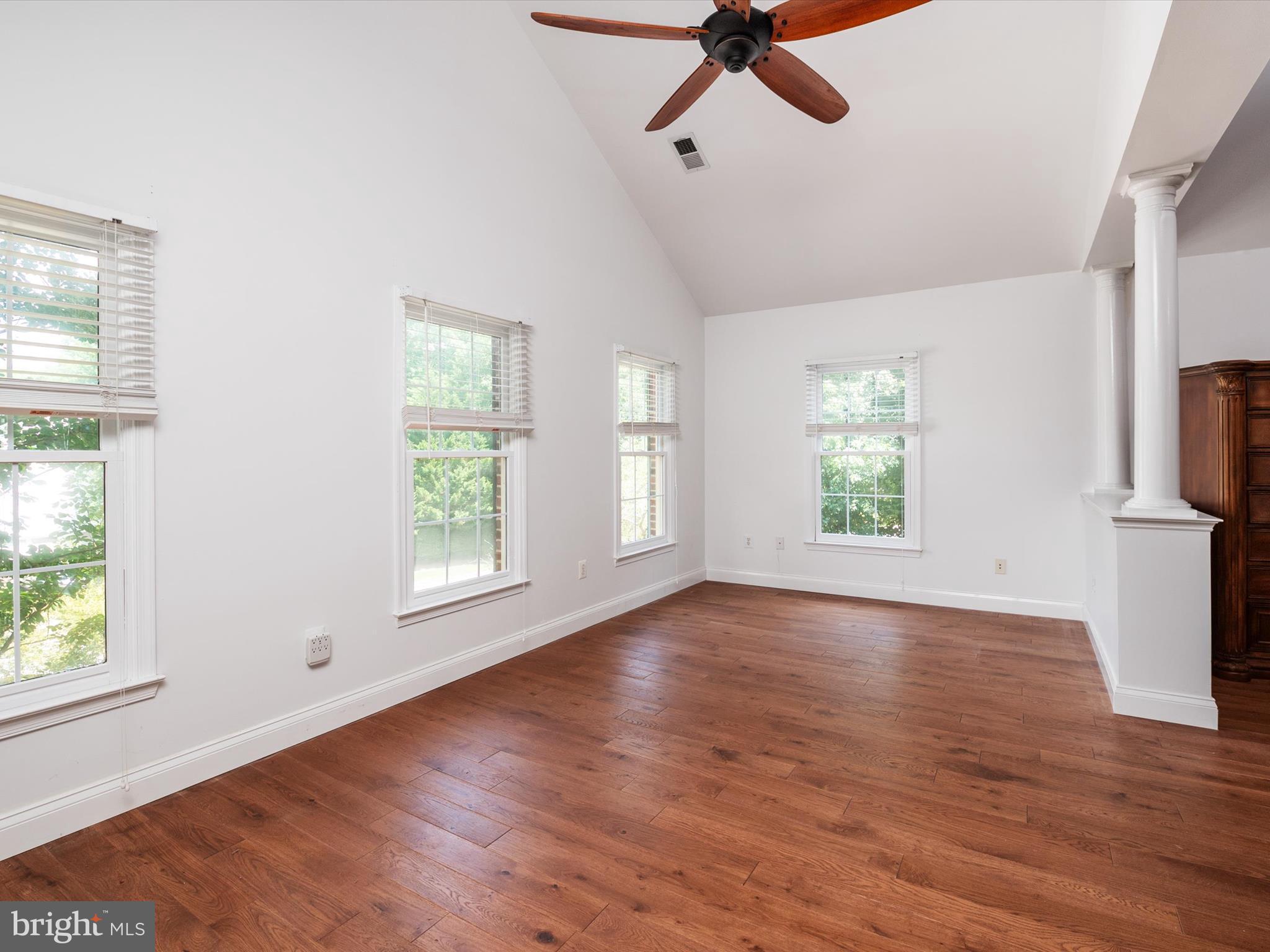 SOUTH RIVER COLONY - Residential