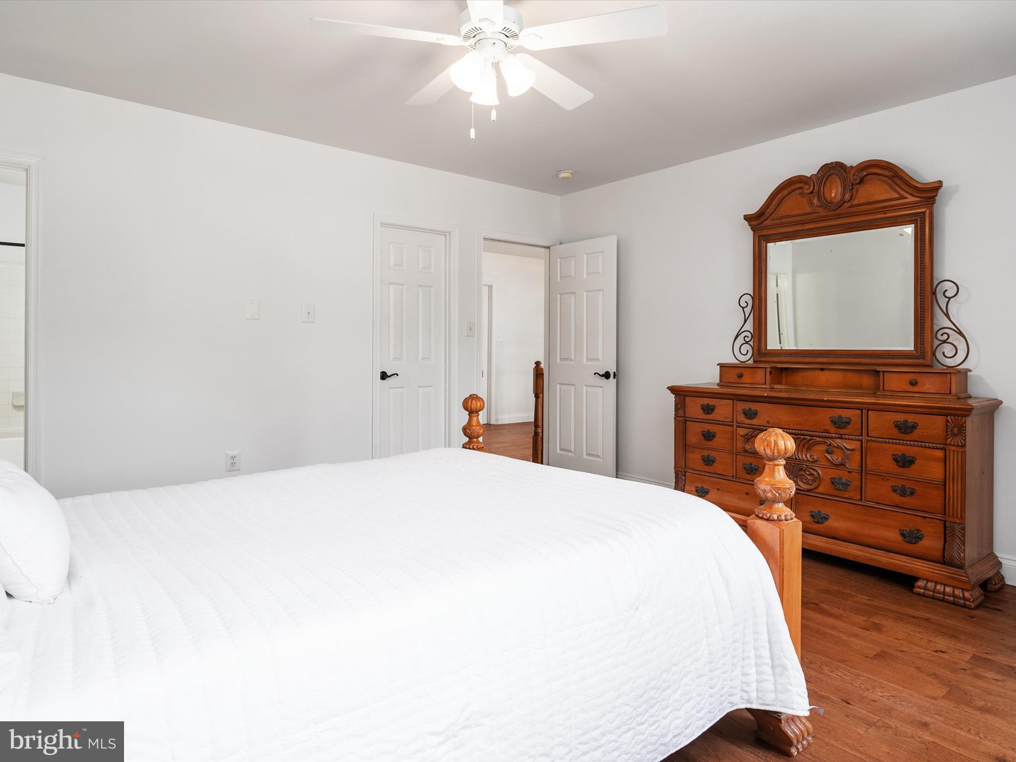 SOUTH RIVER COLONY - Residential