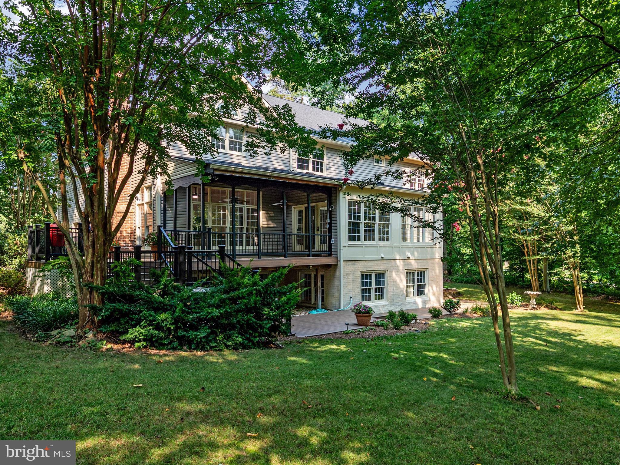 SOUTH RIVER COLONY - Residential