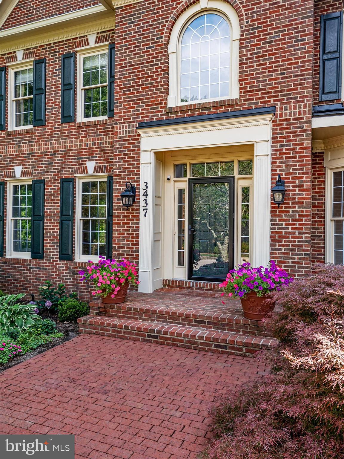 SOUTH RIVER COLONY - Residential