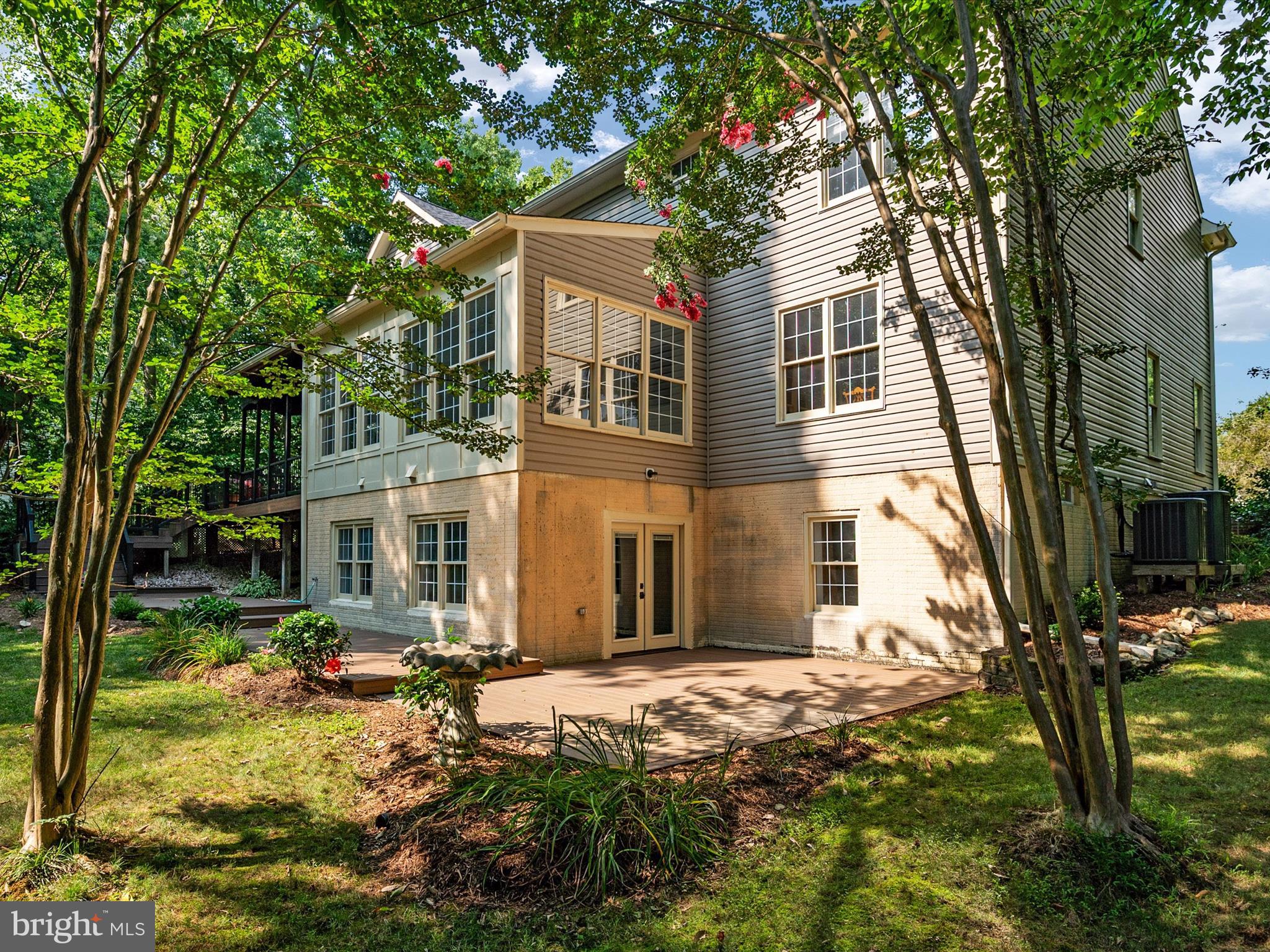 SOUTH RIVER COLONY - Residential