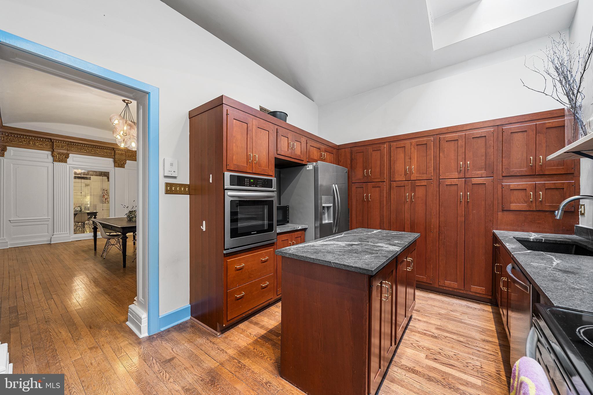 RITTENHOUSE SQUARE - Residential