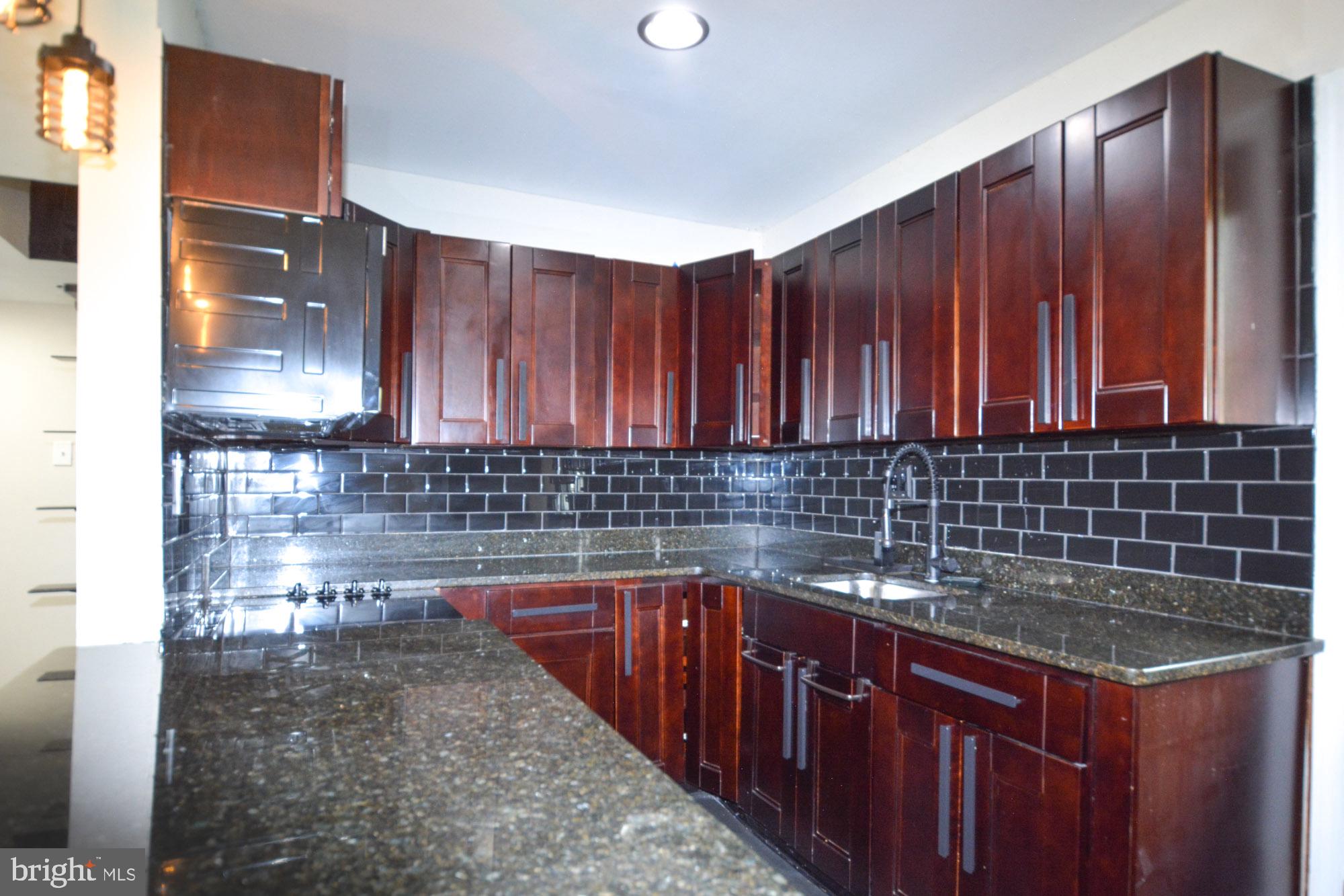 HOLLYWOOD - Residential Lease