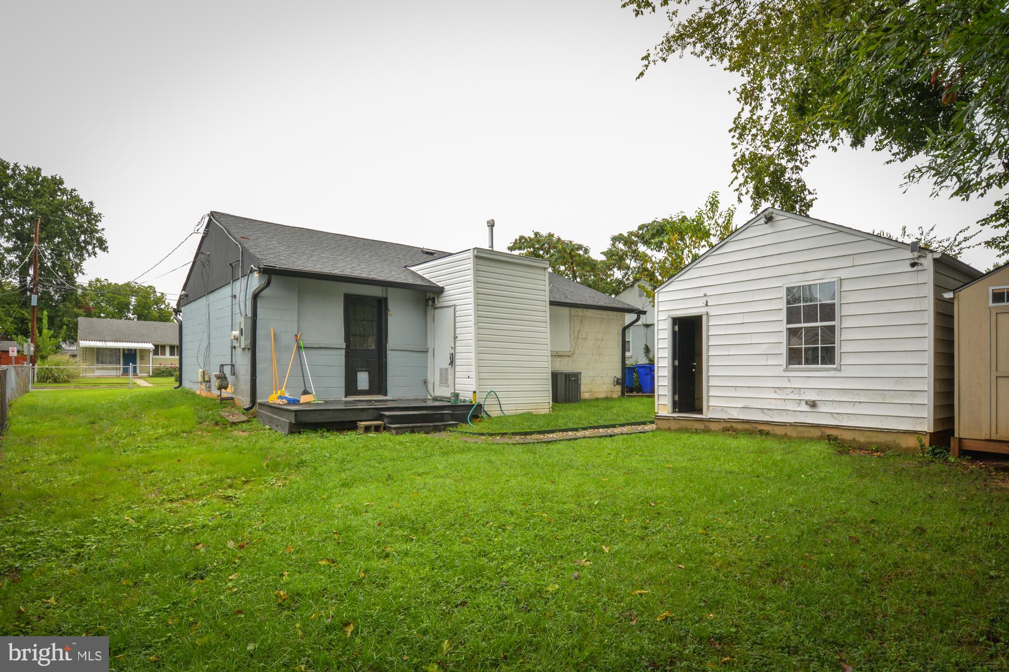 HOLLYWOOD - Residential Lease