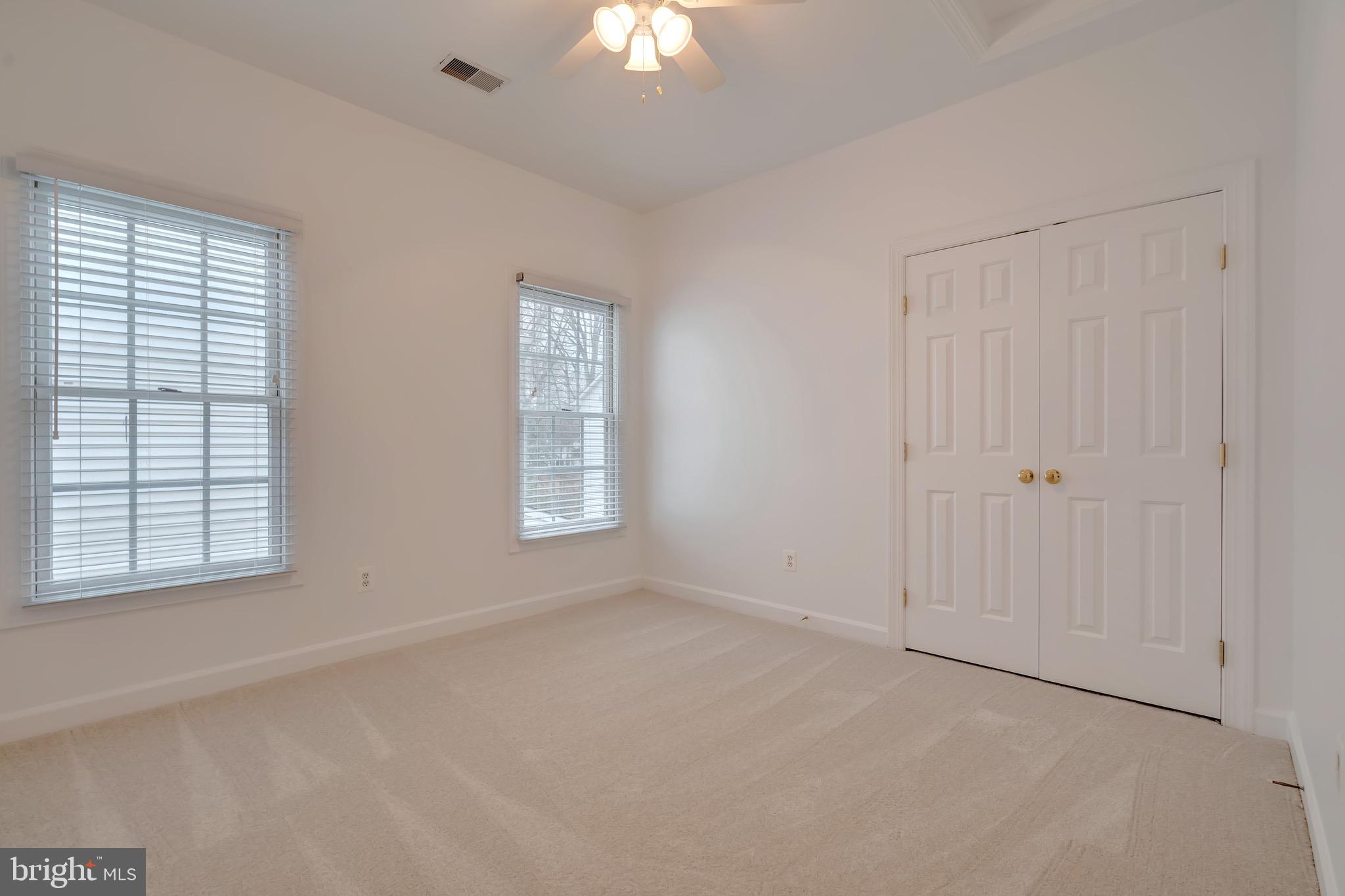 AMANDA PLACE - Residential