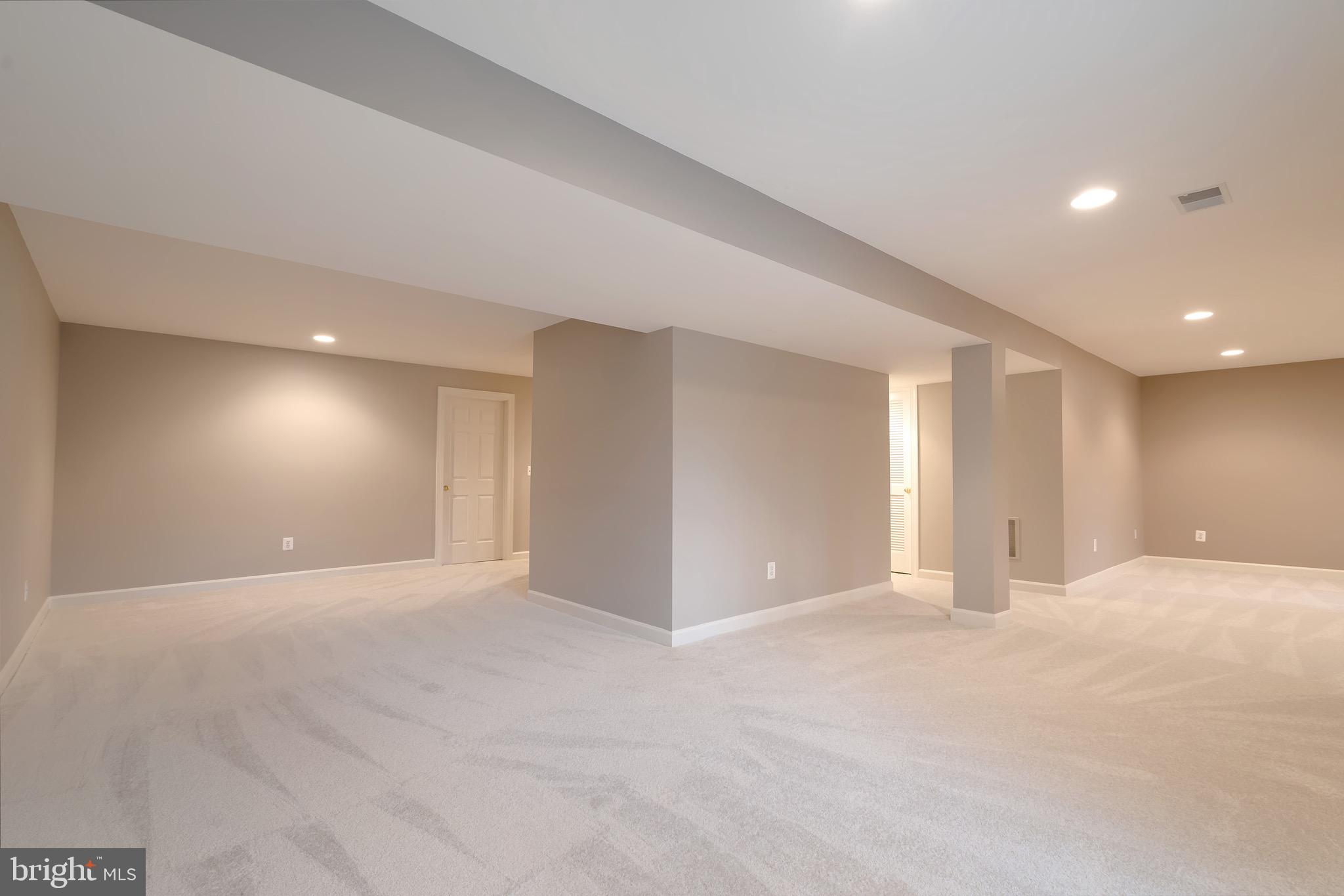 AMANDA PLACE - Residential