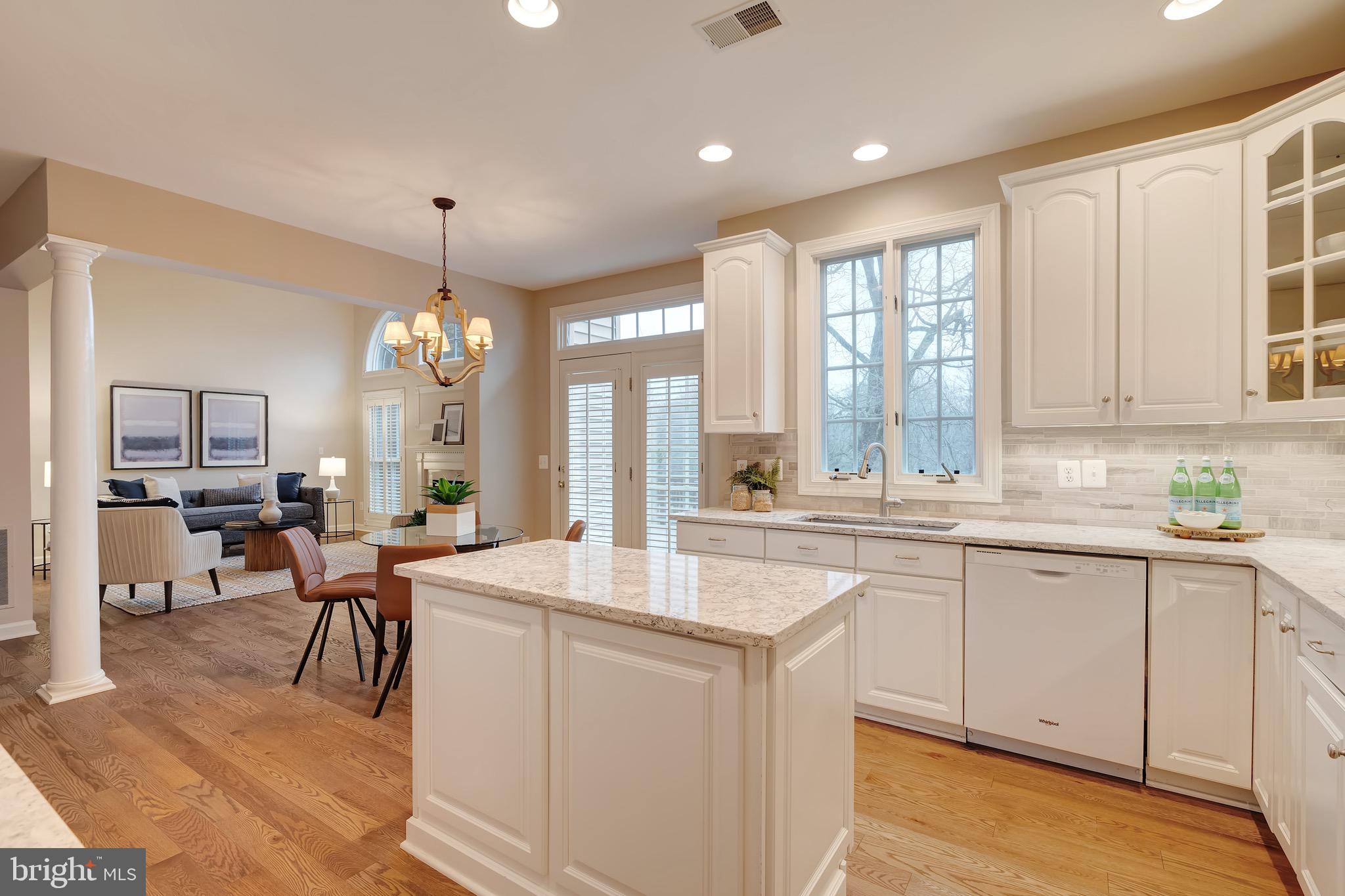 AMANDA PLACE - Residential