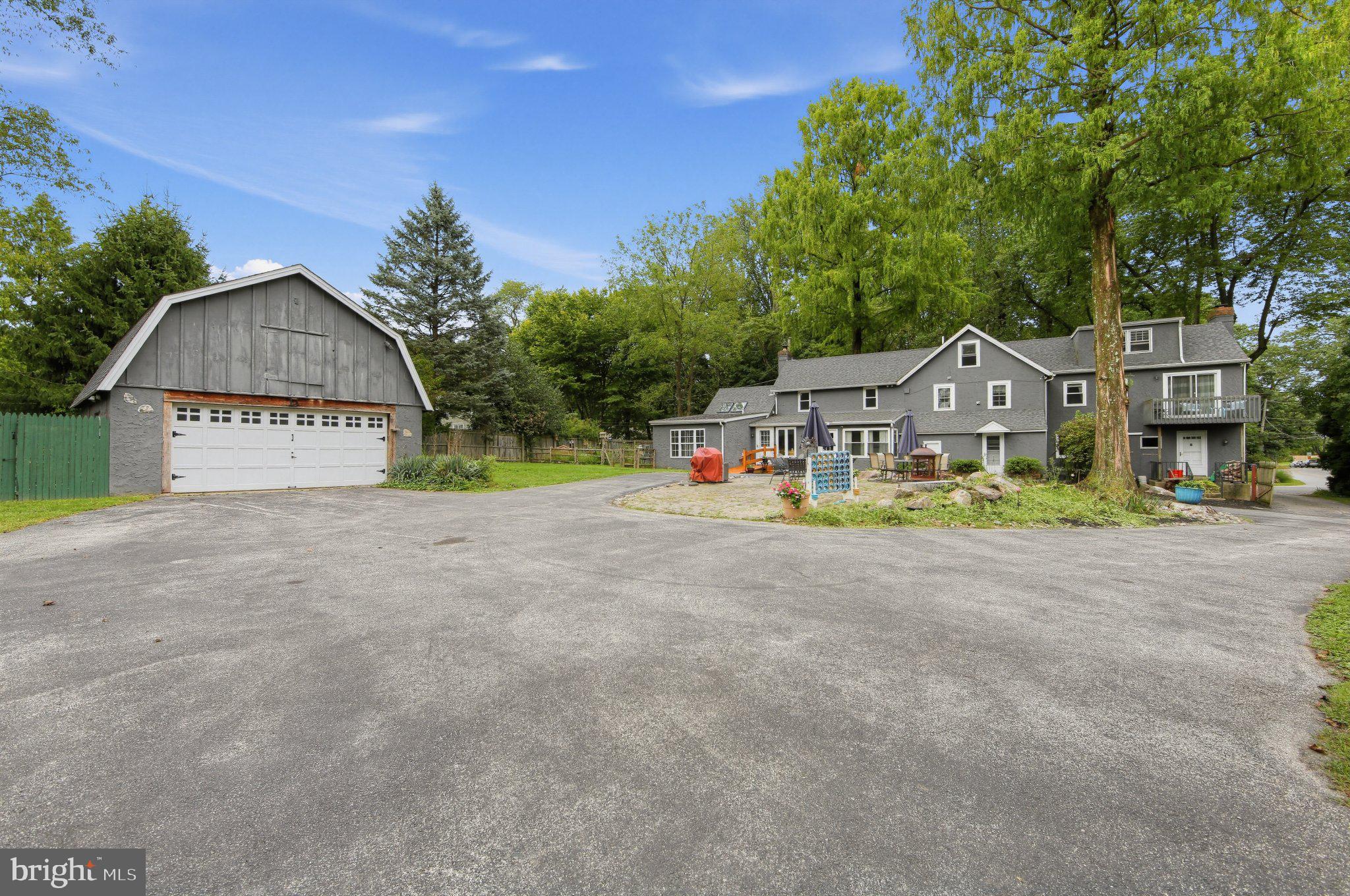 135 SUMMIT ROAD