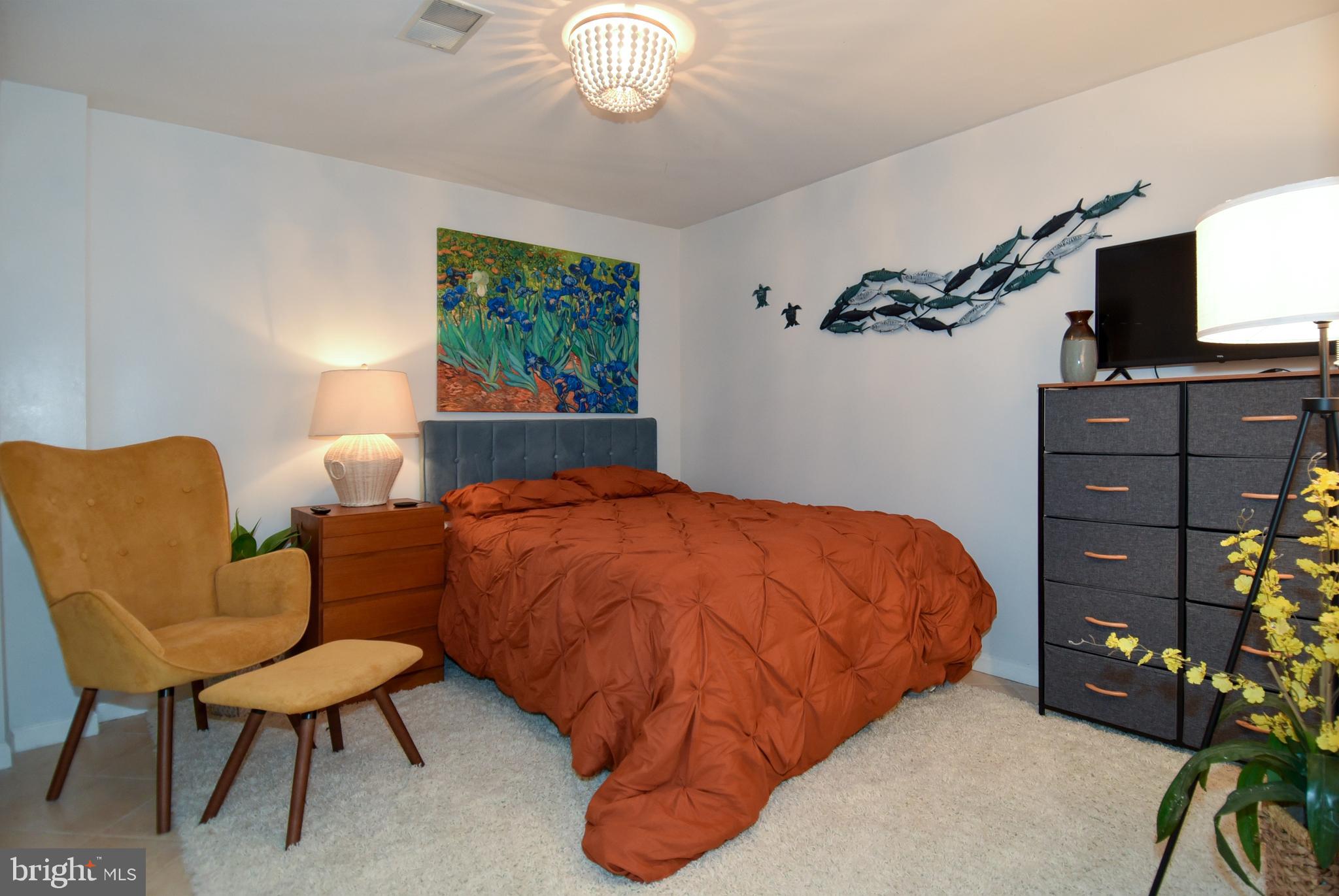 KINGSTOWNE - Residential