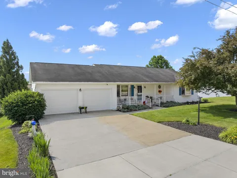 327 Beaver Street, East Berlin, PA 17316 - #: PAAD2024140