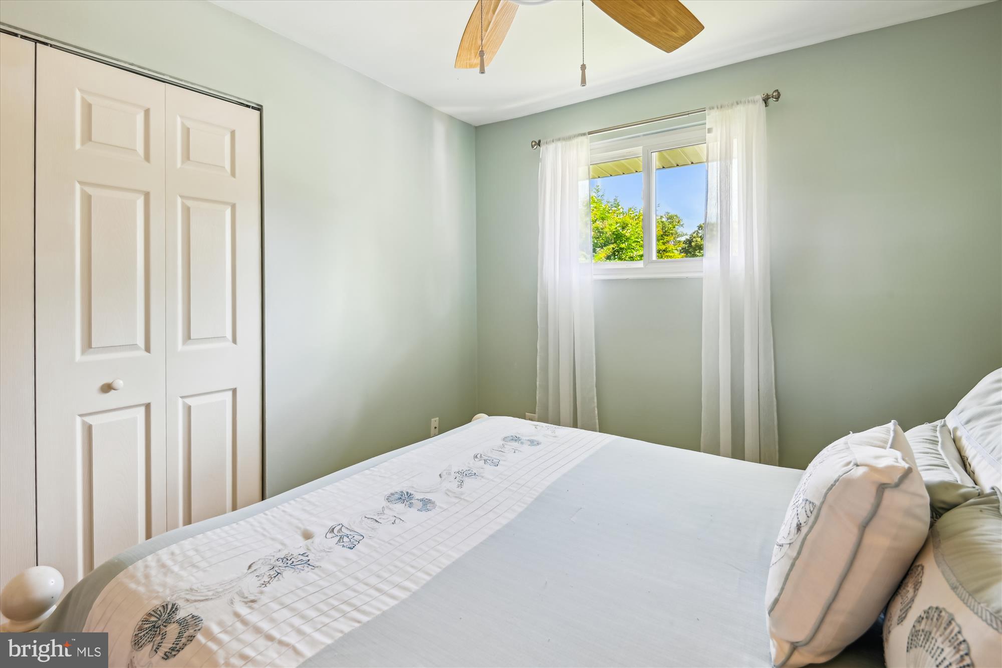 THE HIGHLANDS - Residential