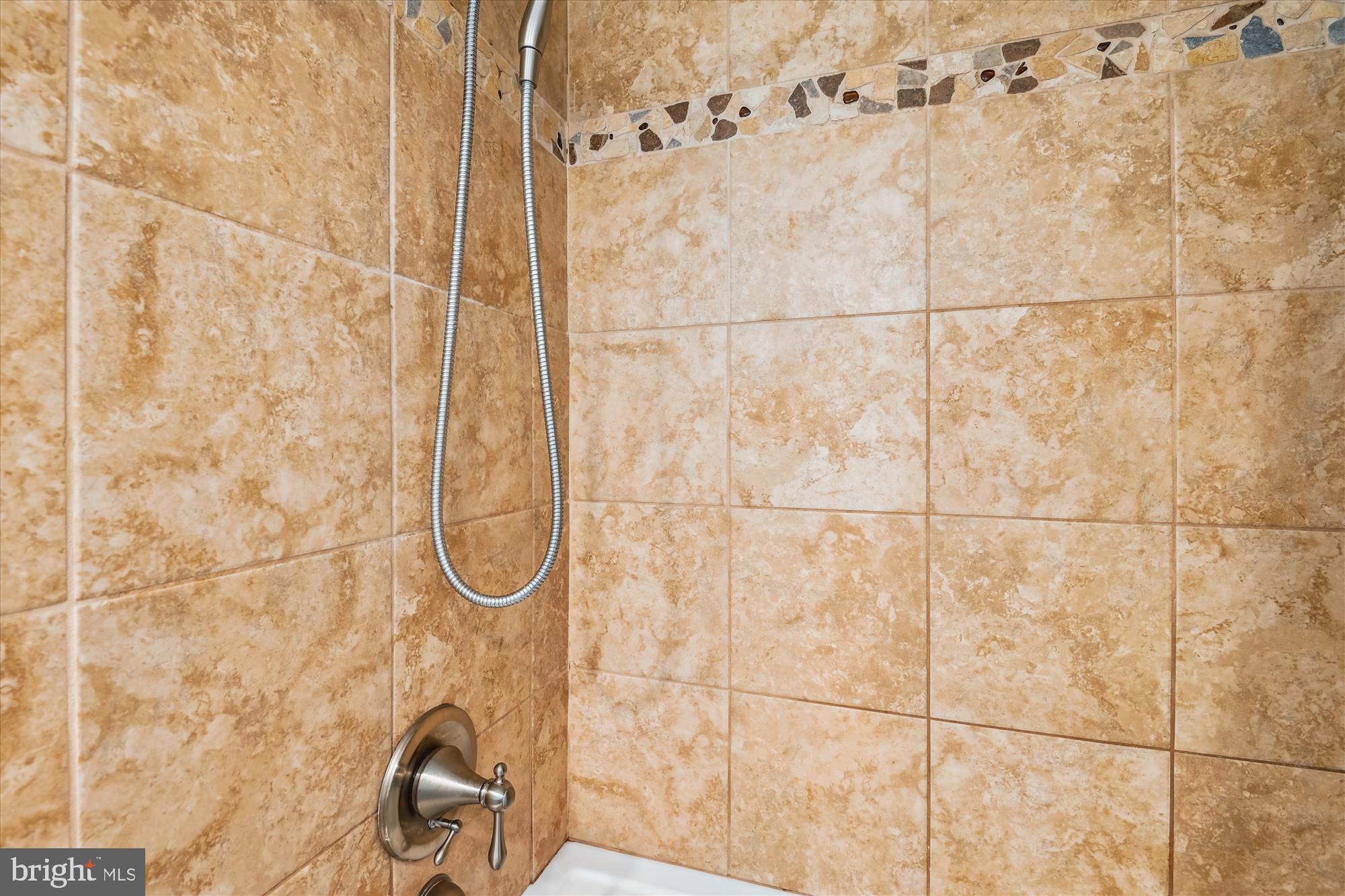 THE HIGHLANDS - Residential