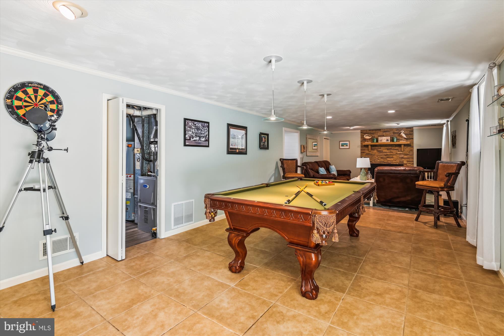 THE HIGHLANDS - Residential