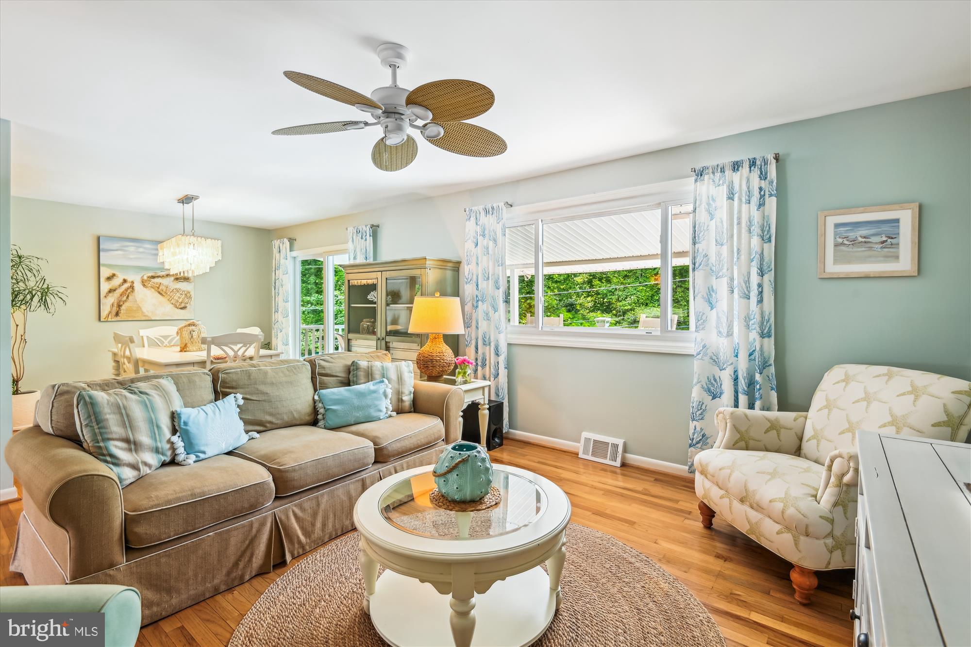 THE HIGHLANDS - Residential