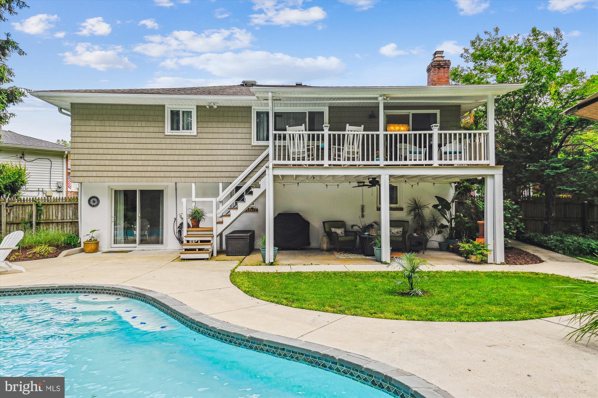 THE HIGHLANDS - Residential