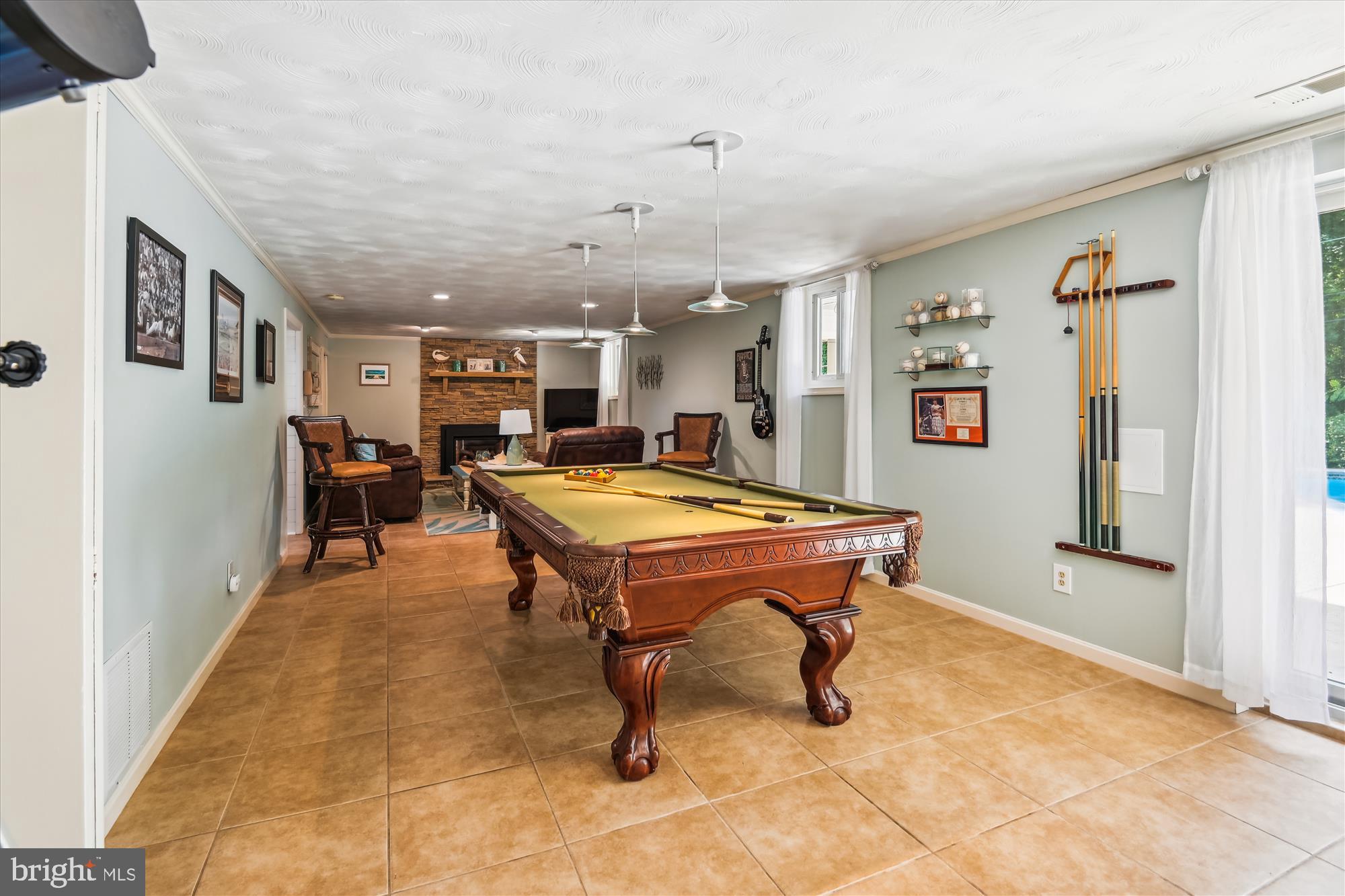 THE HIGHLANDS - Residential