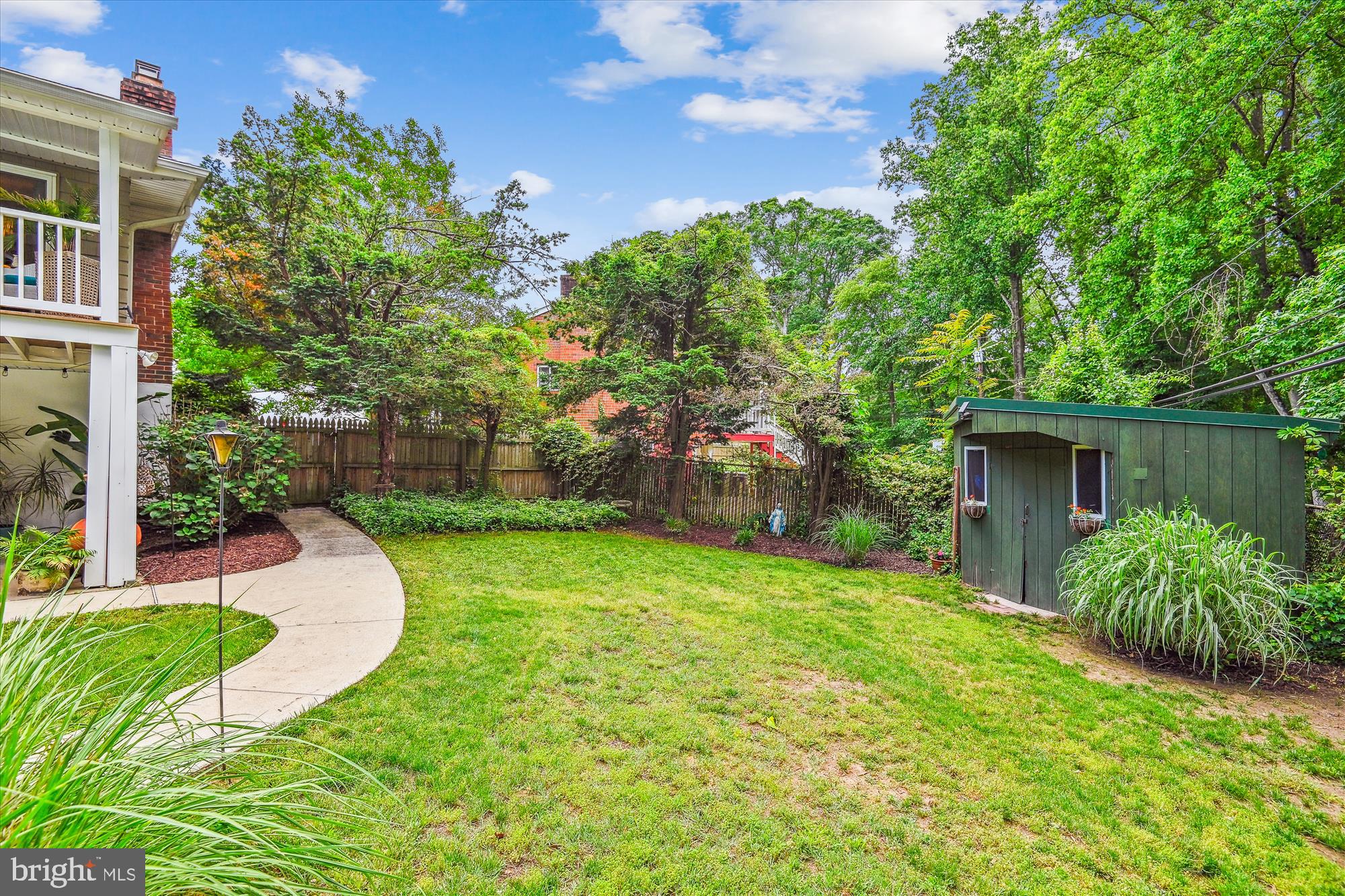 THE HIGHLANDS - Residential