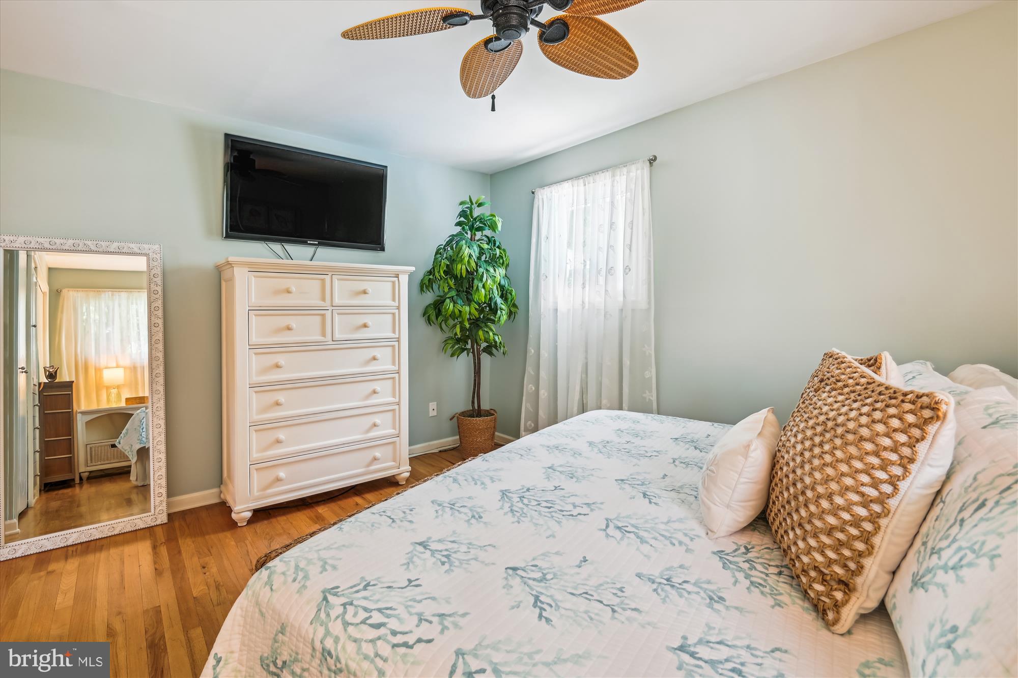 THE HIGHLANDS - Residential