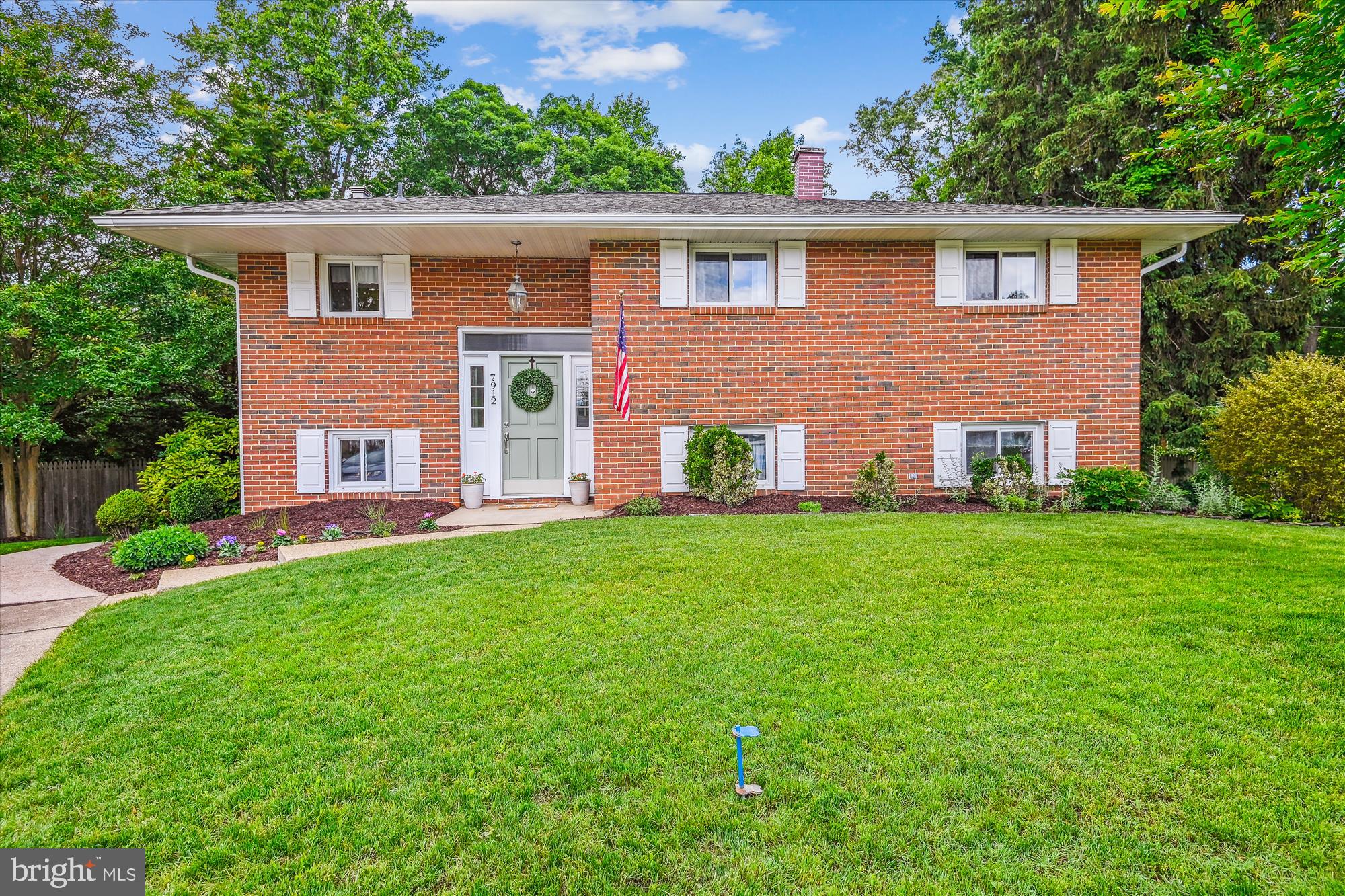 THE HIGHLANDS - Residential