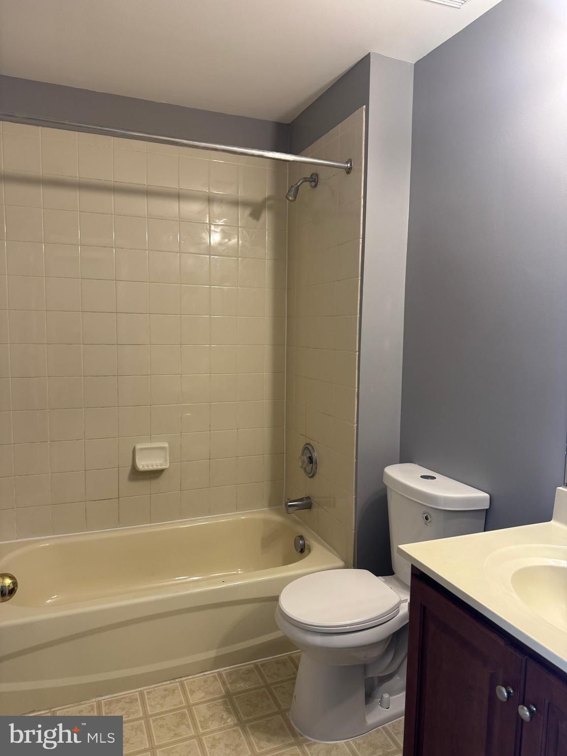 WILLOW BROOK - Residential Lease